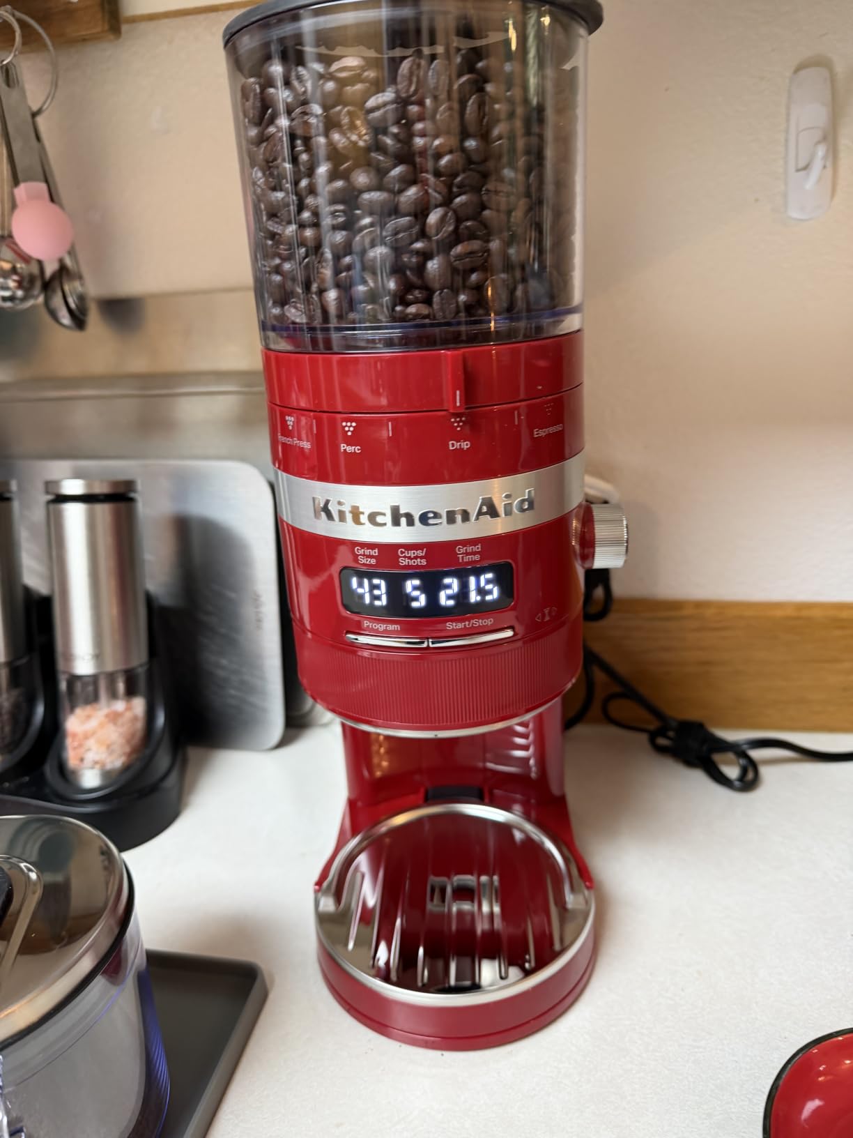 KitchenAid Burr Coffee Grinder, KCG8433, Matte Black | Smart Dosing Technology for Ideal Grounds, 70 Grind Settings for All Brew Methods, Removable matte Hopper for Easy Cleaning customer photo 2