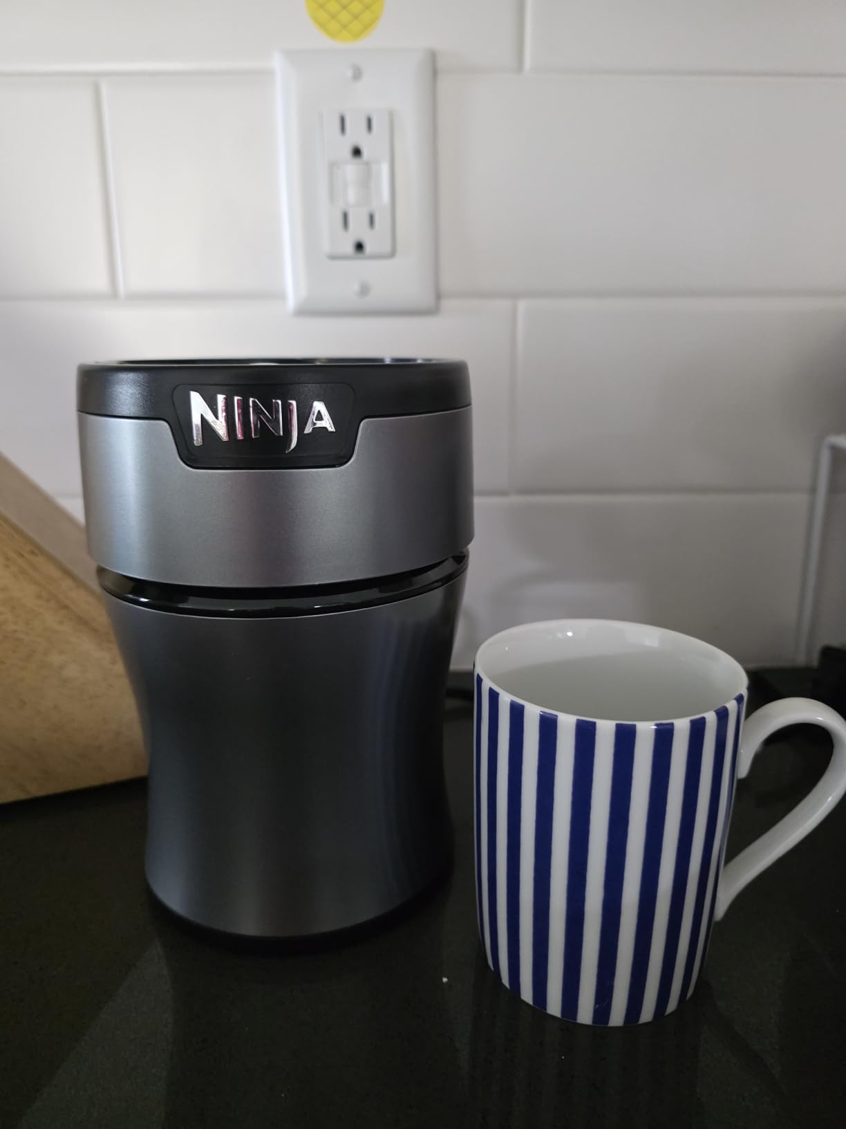 Ninja Nutri-Plus Personal Blender, 900PW, (3) 20oz Cups, Silver, BN301 customer photo 2
