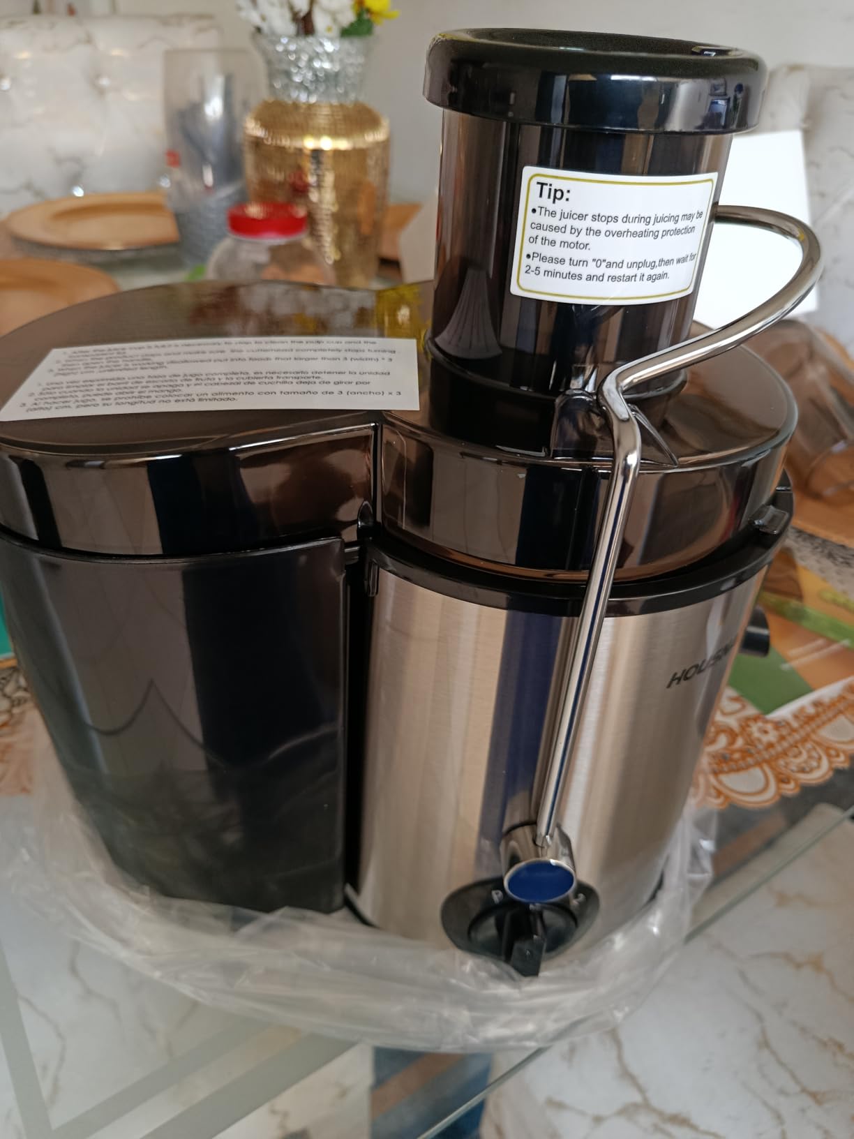 HOUSNAT Juicer Machines for Whole Fruit and Vegetables, 3 Speed Setting customer photo 1