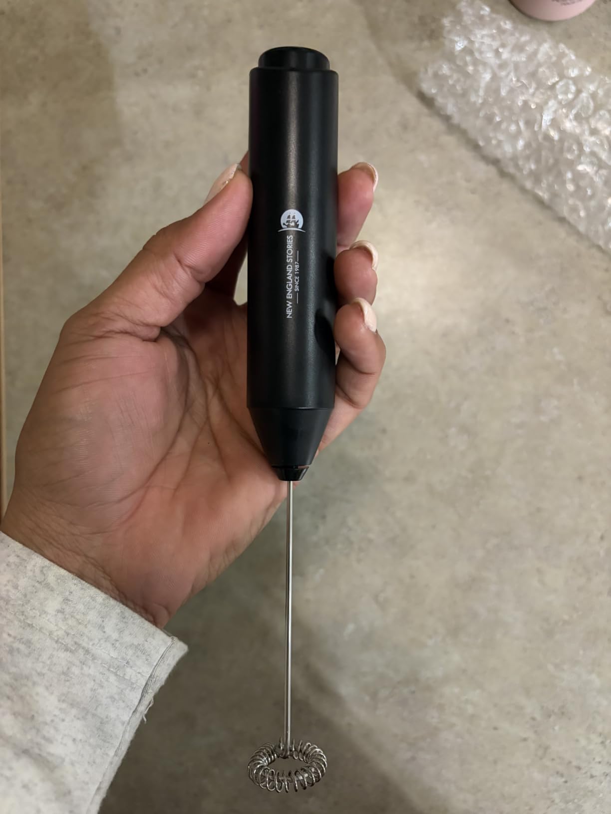 Powerful Milk Frother Wand - Mini Handheld Milk Frother with Stainless Steel Whisk - Battery-Powered Drink Mixer for Coffee, Lattes, Cappuccinos, Matcha - Coffee Enthusiasts Gift - Black customer photo 1