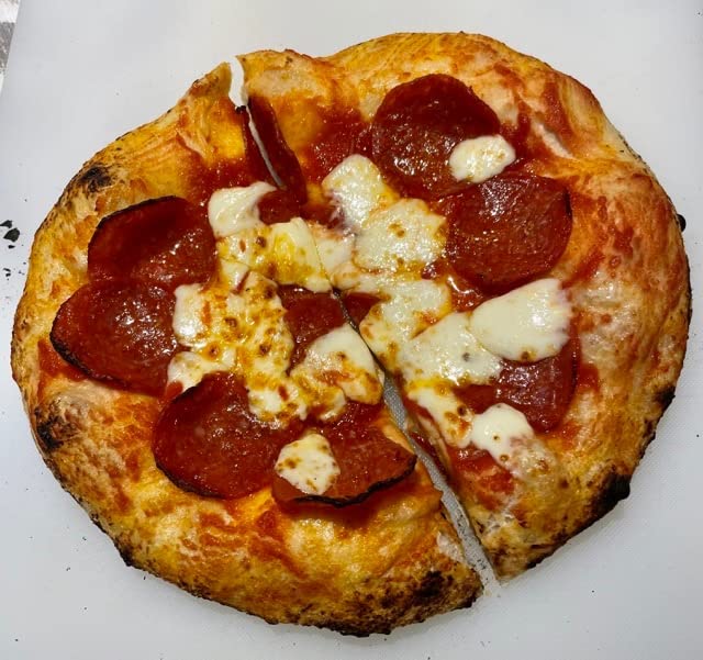 Commercial Chef Outdoor Gas Pizza Oven - Portable Propane Pizza Maker with Door, Peel, Stone, Cutter, and Cover - L-Shaped Burner, Foldable Legs customer photo 1