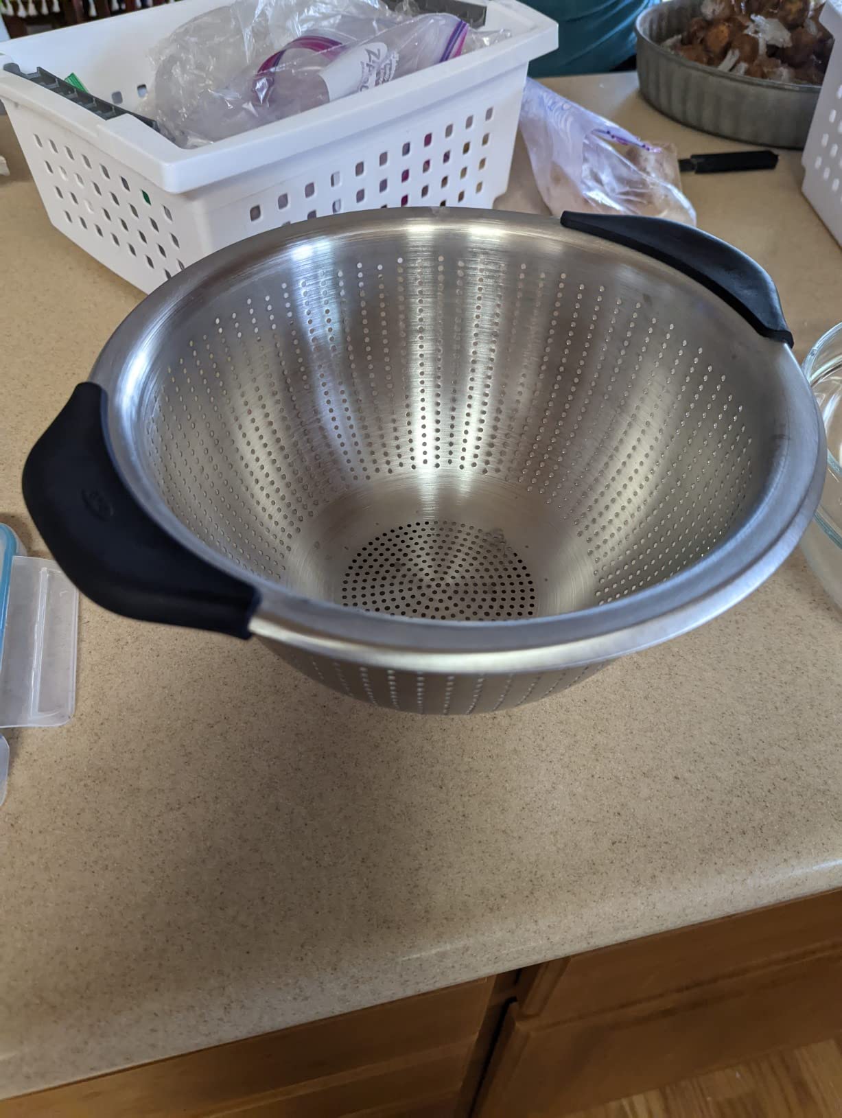 OXO Good Grips Stainless Steel Colander, 5 qt. Capacity, Strainer with Non-Slip Handles, Kitchen Colander for Pasta and Vegetables, Nesting Stainless Steel Strainer and Sieve customer photo 1
