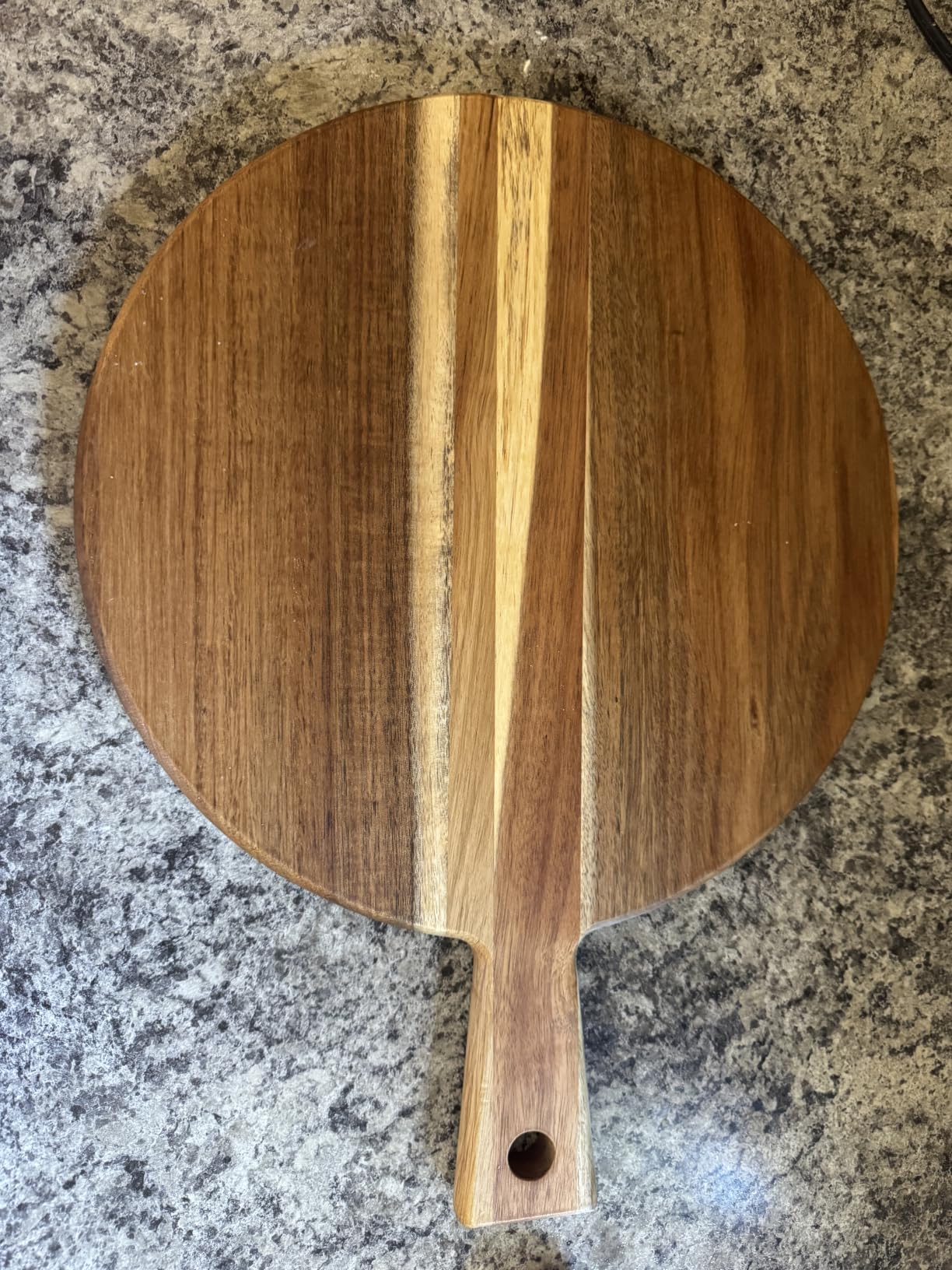 Acacia Wood Cutting Board and Chopping Board with Handle for Meat, Cheese Board, Vegetables, Bread, and Charcuterie - Decorative Wooden Serving Board for Kitchen and Dining Room, Large 17