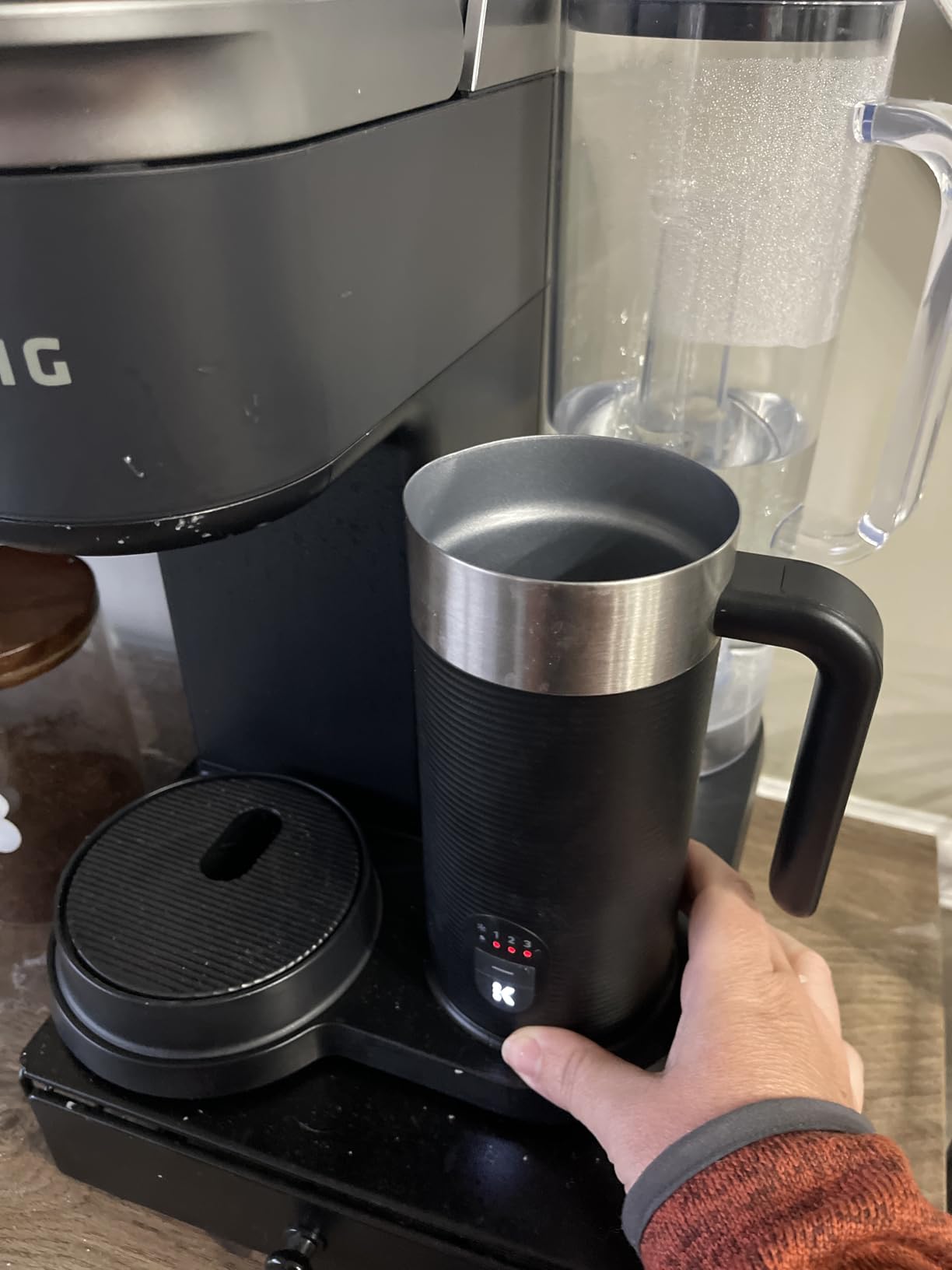 Keurig K-Cafe SMART Single Serve Coffee Maker with WiFi Compatibility, Latte and Cappuccino Machine with Built-In Frother, 6 Brew Sizes, Black customer photo 2
