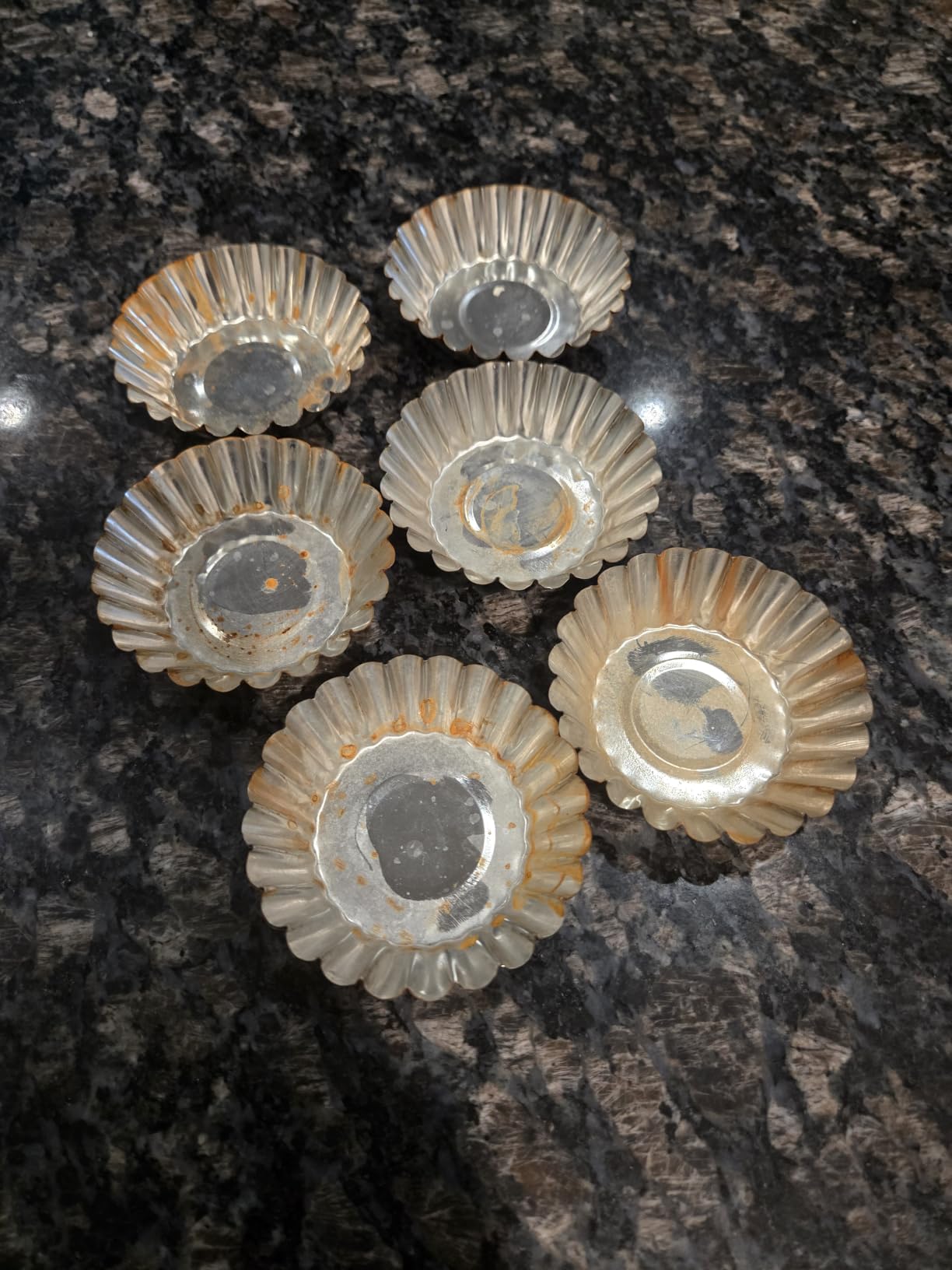 32Pack 2.75 Inch Egg Tart Molds Aluminum Mini Tart Tins Pans for Baking, Reusable Small Round Fluted Pie Quiche Molds, Nonstick Carbon Steel Baking Cupcake & Muffin Pans for Christmas Dessert customer photo 2