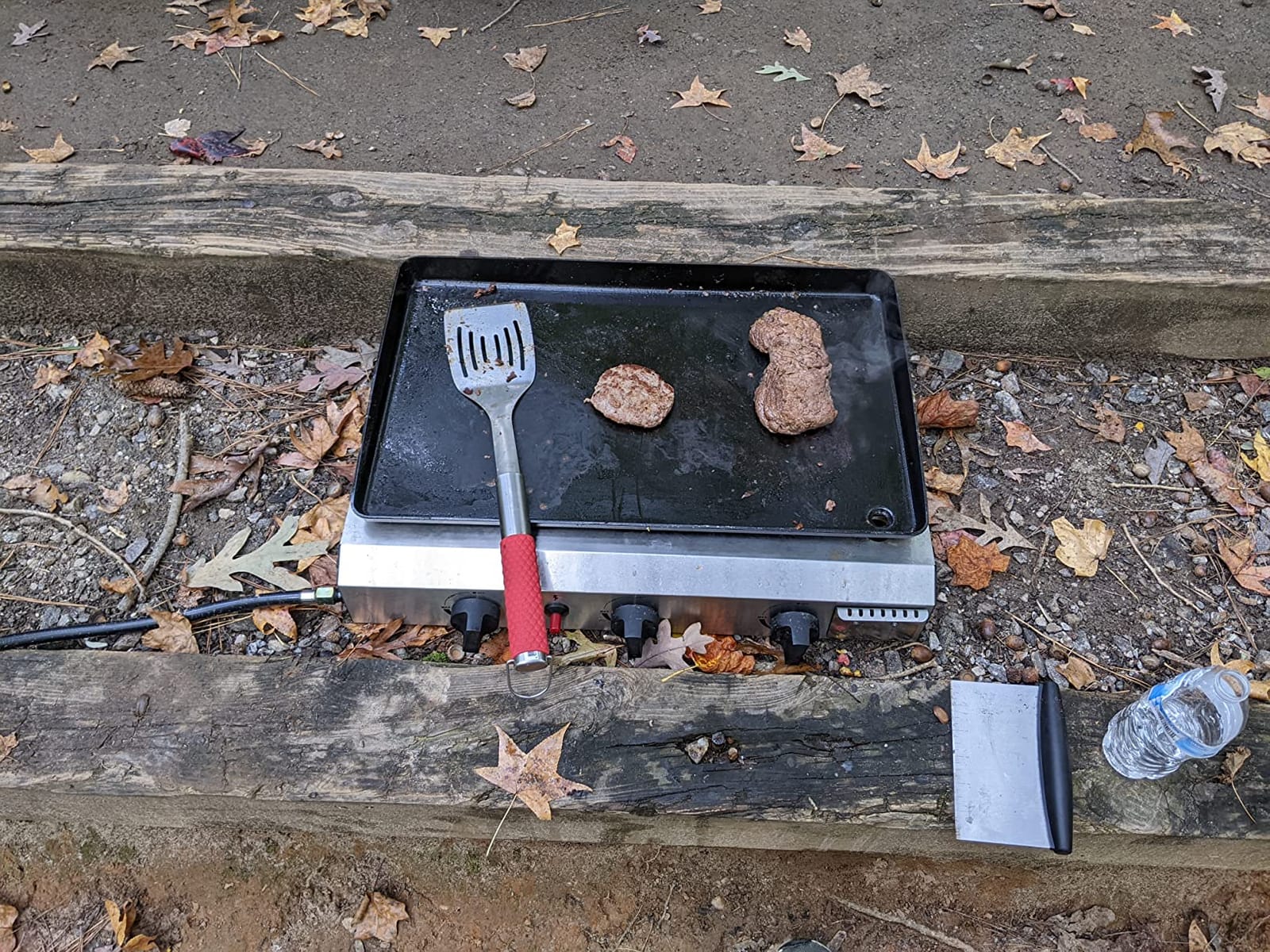 SKOK 3 Burner Outdoor Propane Griddle with Stand Cart Flat Top Gas Griddle | 3 Burners Portable Propane Griddle Grill for Outdoor Tailgating BBQ, Camping or Picnicking, 45,000 BTU Output,23.3 Inch customer photo 1