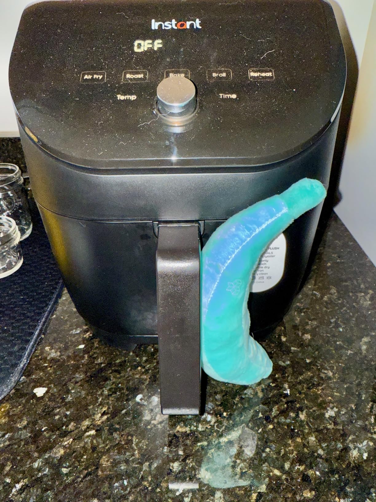 Instant Pot Vortex Slim 6QT Air Fryer that Crisps, Roasts, Reheats, Bakes, Broils & is Quiet, Space Saving, Nonstick, Dishwasher-Safe, 100+ In-App Recipes, from the Makers of Instant Pot, Black customer photo 2