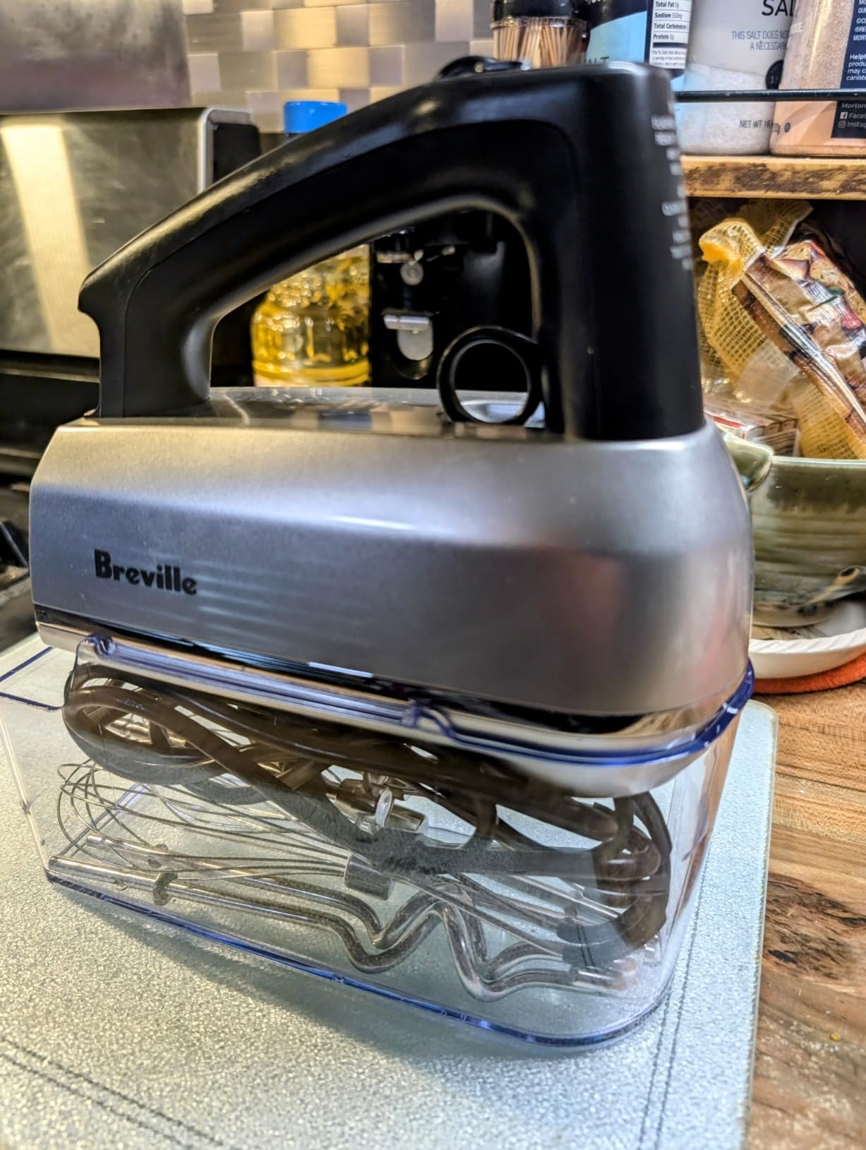 Breville BHM800DBL Handy Mixer for Baking, Damson Blue | Mix confidently with 9 speed settings plus boost for precise control from gentle folding to high-speed whipping customer photo 1
