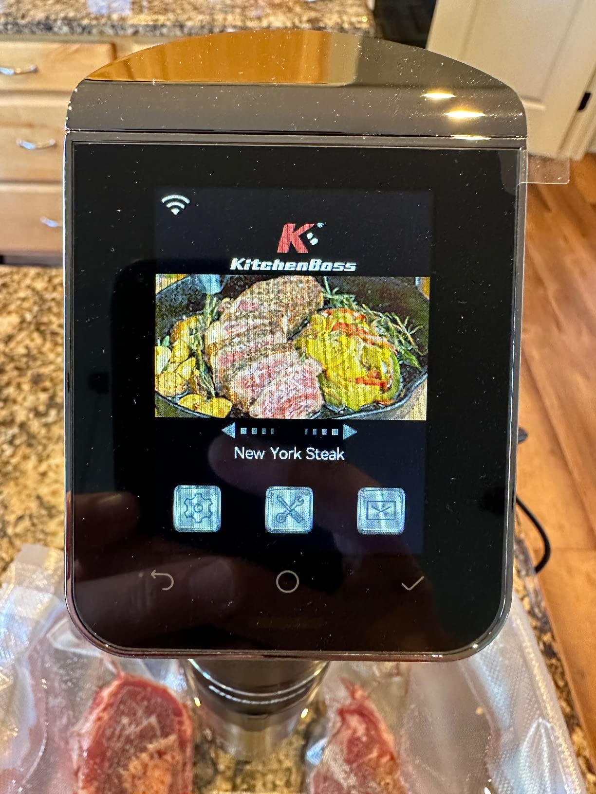 KitchenBoss WiFi Sous Vide Cooker G330, Ultra-quiet 1100W, IPX7 Waterproof Stainless Steel Immersion Circulator with TFT Preset Recipes APP Control customer photo 1