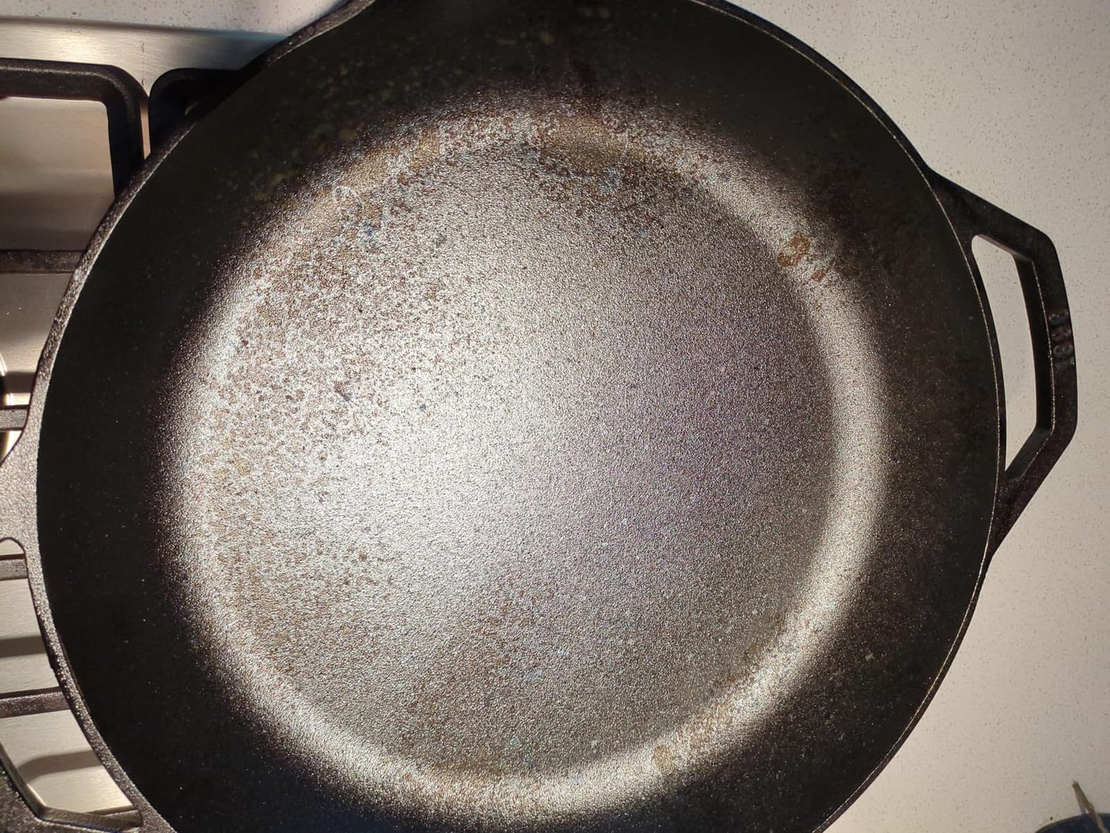 Lodge Chef Collection 14 Inch Pre-Seasoned Cast Iron Skillet, Perfect Sear customer photo 2