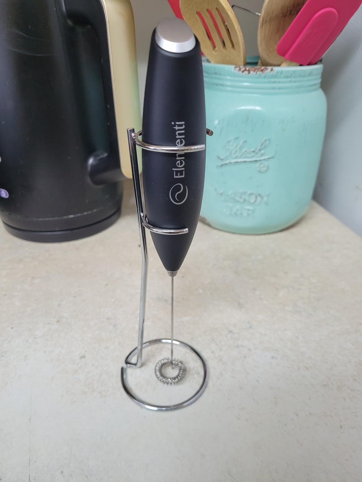 Elementi Matcha Whisk & Frother Set - Powerful Electric Matcha Mixer for Powder, Easy to Use Electric Whisk Kit - Craft Effortless Lattes with the Elementi Milk Frother Wand & Wisk (Emerald Green) customer photo 1