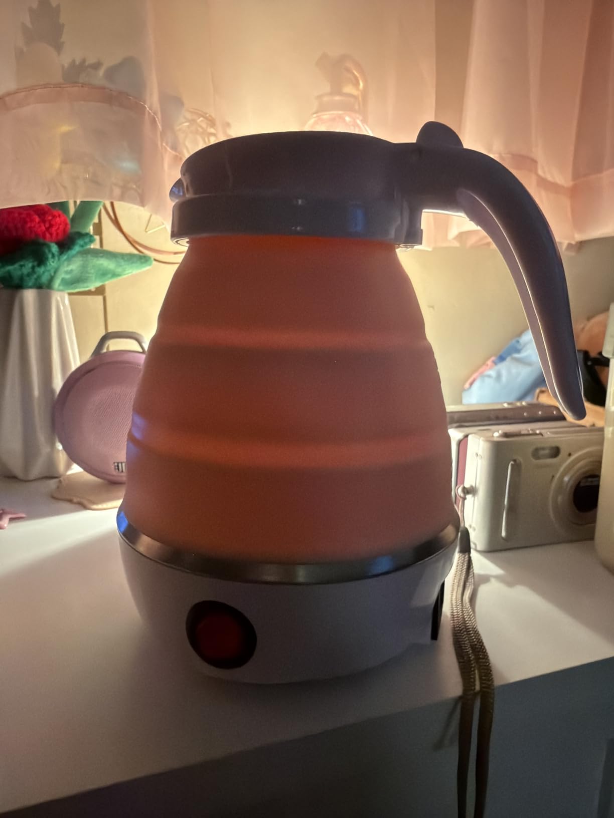 Travel Kettle Electric Small Foldable Portable Kettle, Silicone Collapsible Heating Water Boiler Tea Pot for Camping, Easy for Storage with Separable Power Cord (Pink) customer photo 1
