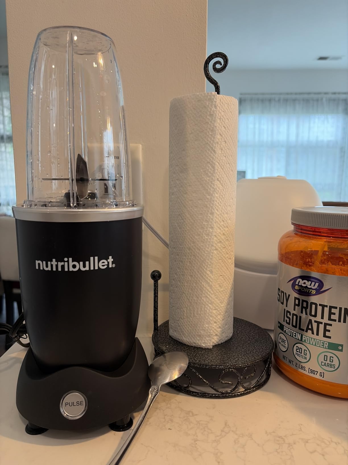 nutribullet Pro+ Personal Blender 1200W – Pulse Function, Auto Shut-Off, Nutrient Extractor for Smoothies, Shakes & Salsas – Includes 32 oz & 24 oz To-Go Cups, Matte Black customer photo 1