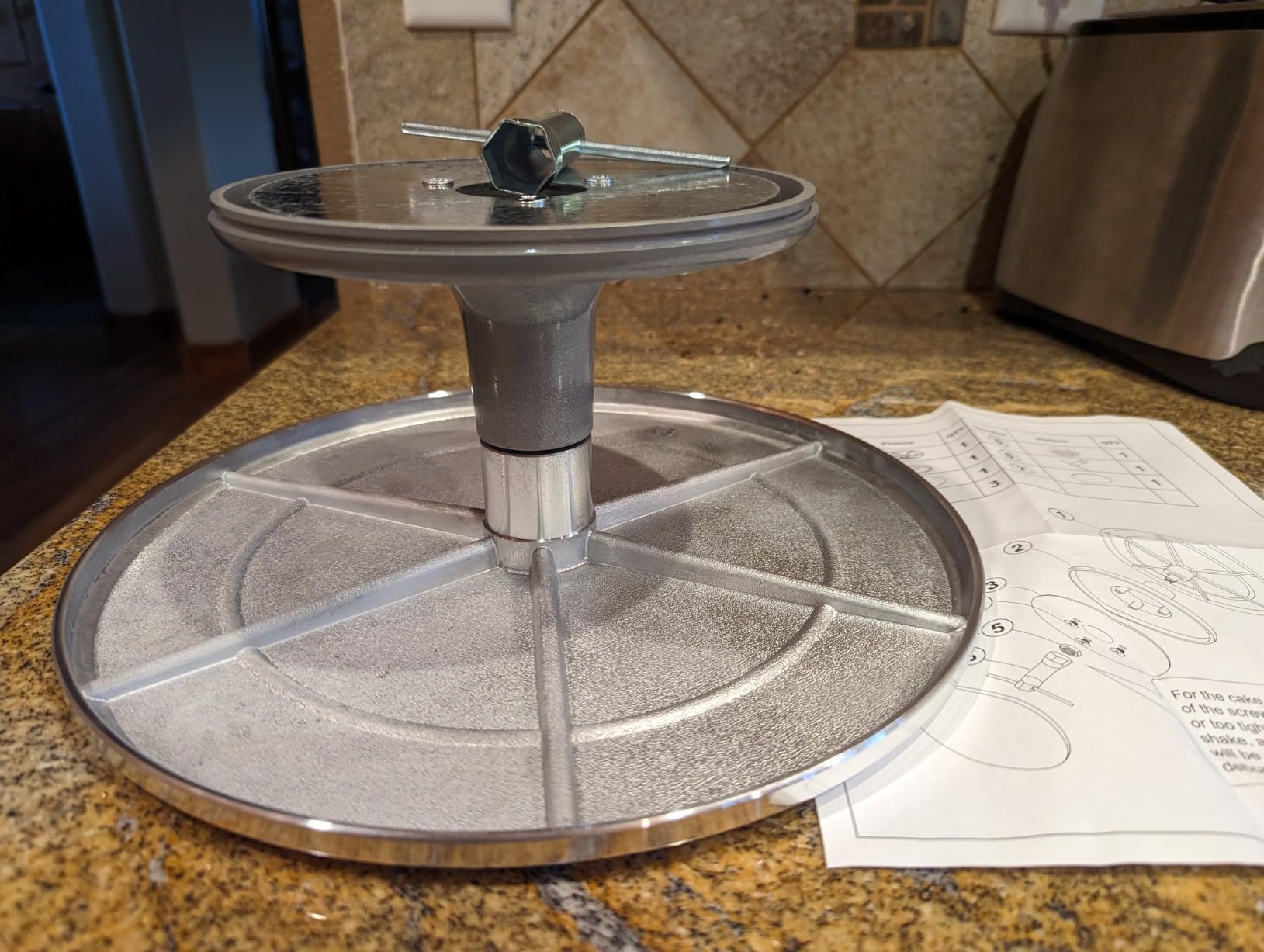 12 Inch Cake Turntable Decorating Stand with Aluminum,Cake Turntable Decorating Kit,Rotating Cake Stand Cake Spinner Stand Leveler Set Pastries Decorations Cake Turner Table Tools customer photo 1