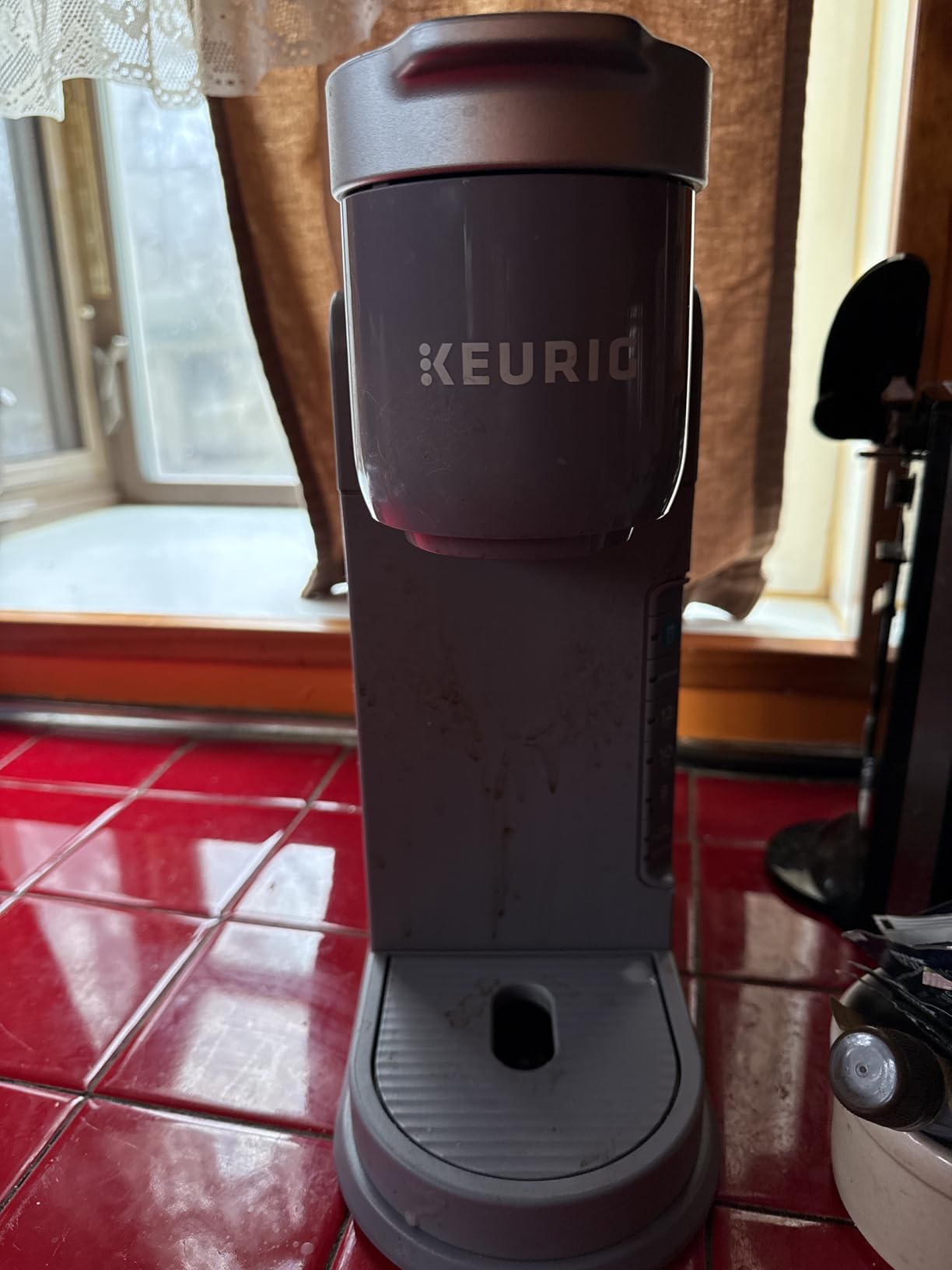 Keurig K-Iced Coffee Maker, Single Serve K-Cup Pod Iced Coffee Maker, With Hot and Cold Coffee Capabilities, Brews Any K-Cup Pod, Gray | Hot, Cold Coffee Capabilities, Brews Any K-Cup Pod customer photo 2