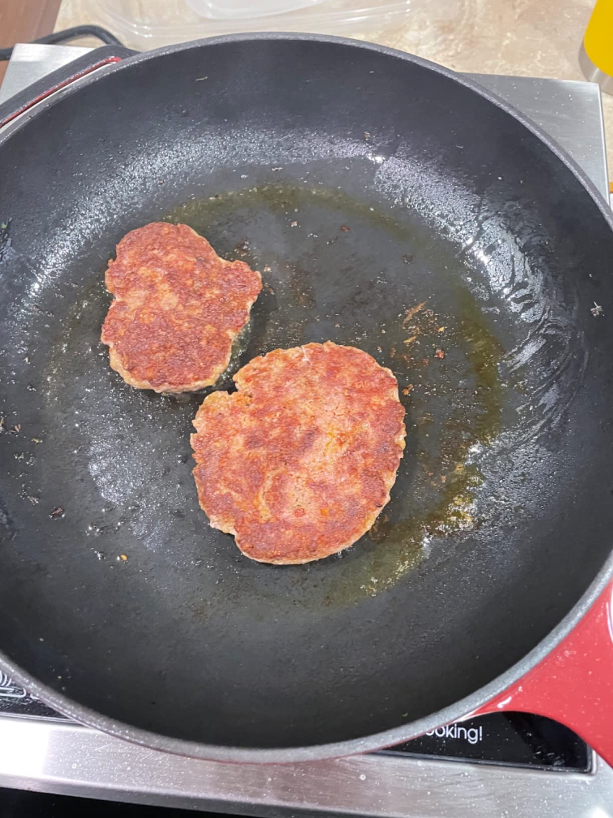 Made In Cookware - Enameled Cast Iron Skillet (Red) - Crafted in France - Induction Compatible customer photo 2