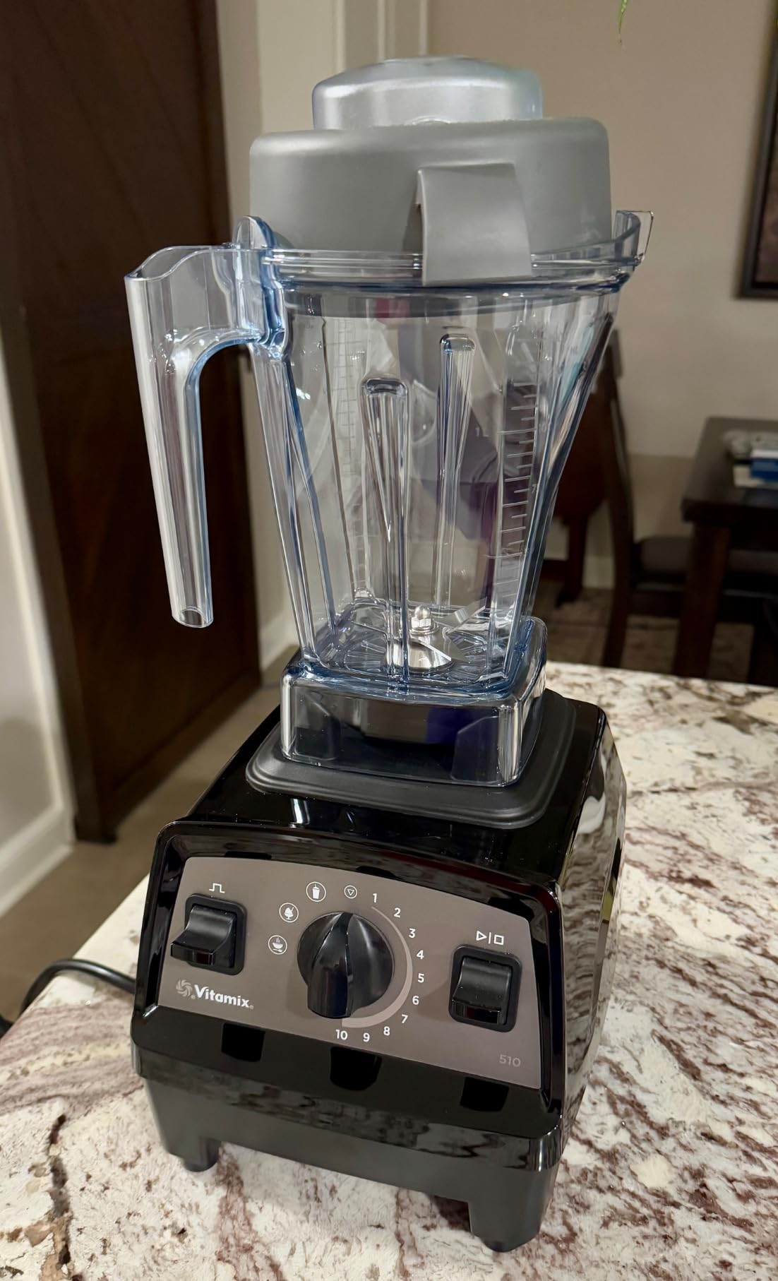 Vitamix Propel Series 510 Blender with Three Blending Programs, Professional-Grade Blender for Smoothies and More, Stainless-Steel Blades, Self-Cleaning Kitchen Appliance, 48 Oz Container, Black customer photo 2