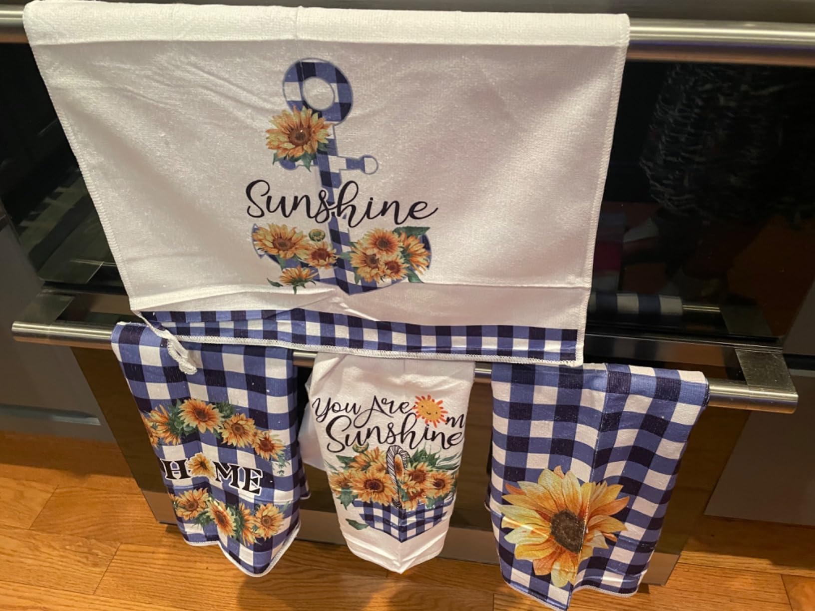 4 Pcs Sunflower Kitchen Towels Set, Hand Tea Towels Gifts | Absorbent Fast Drying Dish Clothes Floral Black White Plaid Decor Housewarming Gift for Cooking Bathroom Kitchen Decor customer photo 1