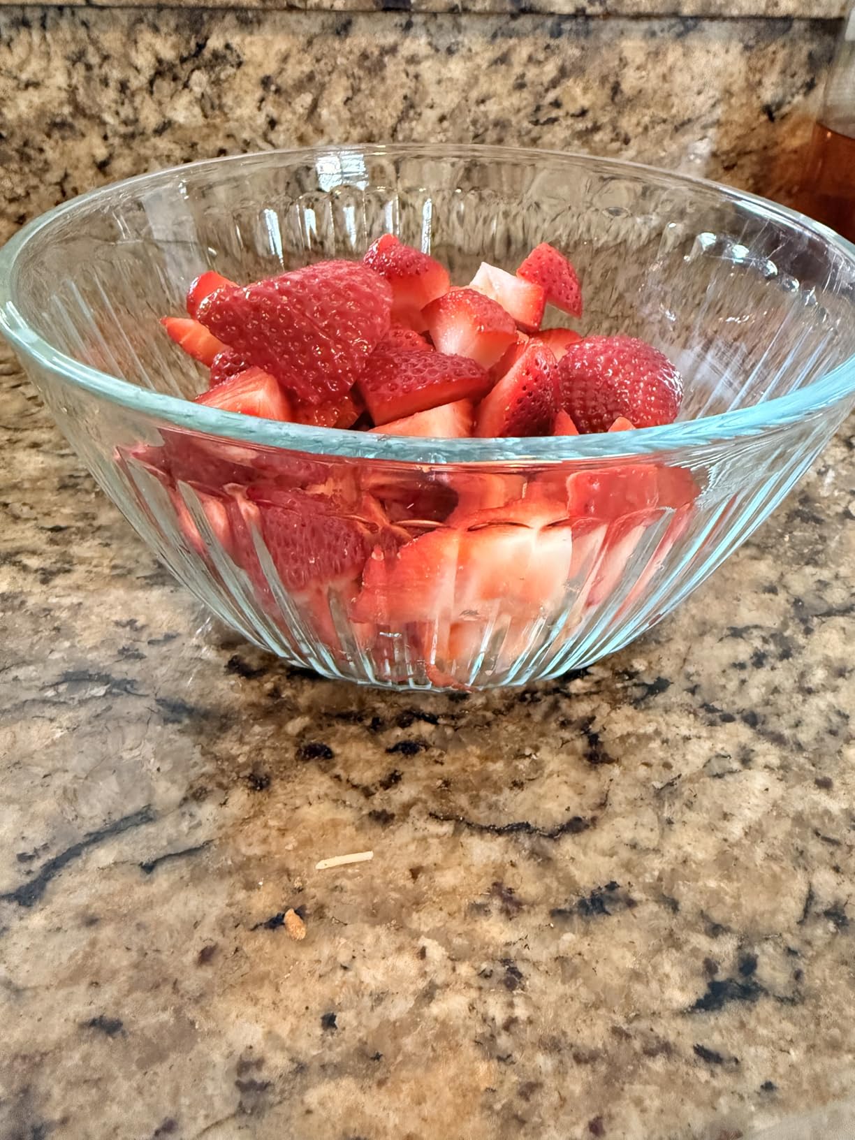 Pyrex Sculpted (3-Pack) Glass Mixing Bowls Set With Plastic Lids For Prepping, Baking and Cooking, Preheated Oven, Dishwasher, Freezer, and Microwave Safe customer photo 1