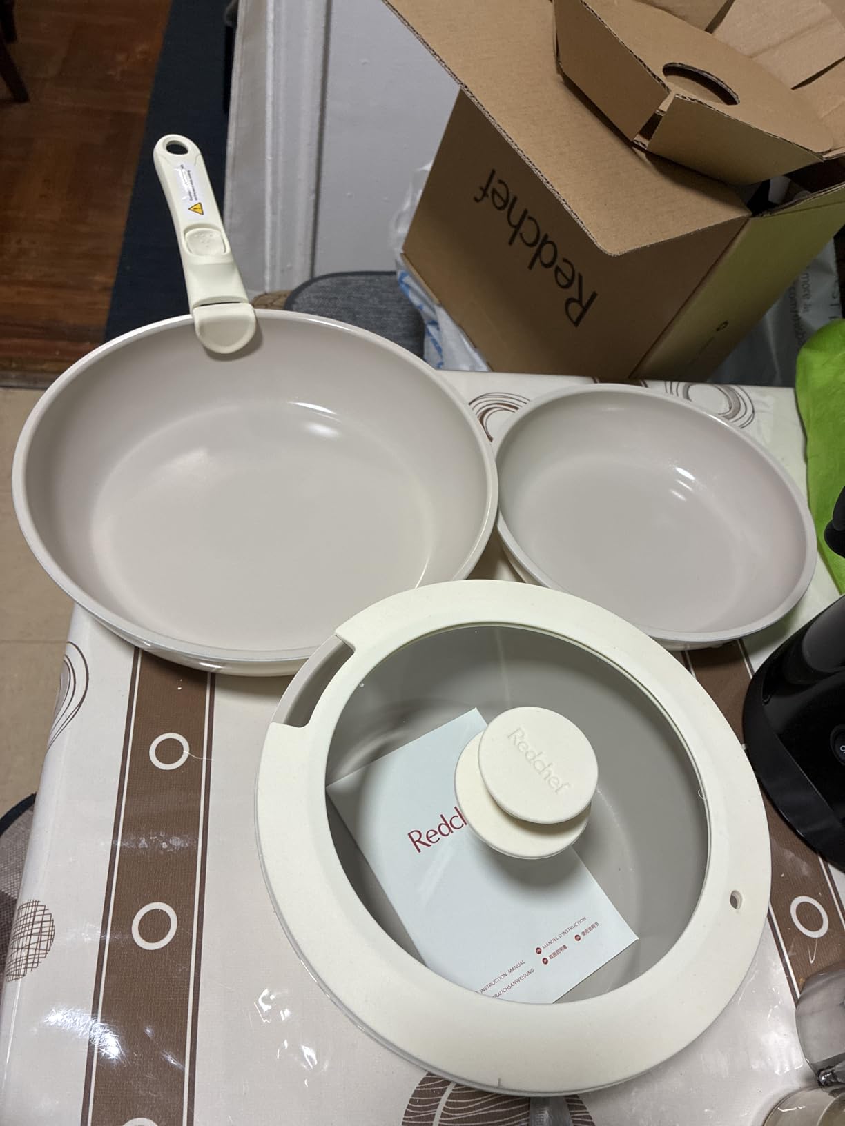 Redchef Ceramic Pots and Pans Set Non Stick, Non Toxic Pots and Pans Set Non Stick, PFAS PFOA & PTFE Free, Detachable Handle Pots and Pans 5 Piece, RV Cookware customer photo 2