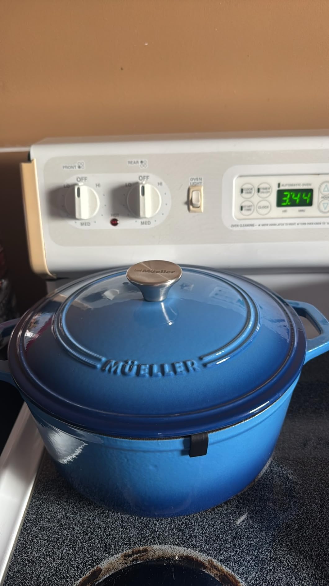 Mueller 6 Quart Enameled Cast Iron Pot Dutch Oven, Heavy-Duty Oven-Safe up to 500° F, & Across All Cooktops, Casserole Dishes for Ovens, Bread Pan with Lid and Knob, Cast Iron Cookware, Grey | Heavy-Duty, Oven-Safe up to 500° F, Across All Cooktops, With Stainless Steel Knob, Grey customer photo 2