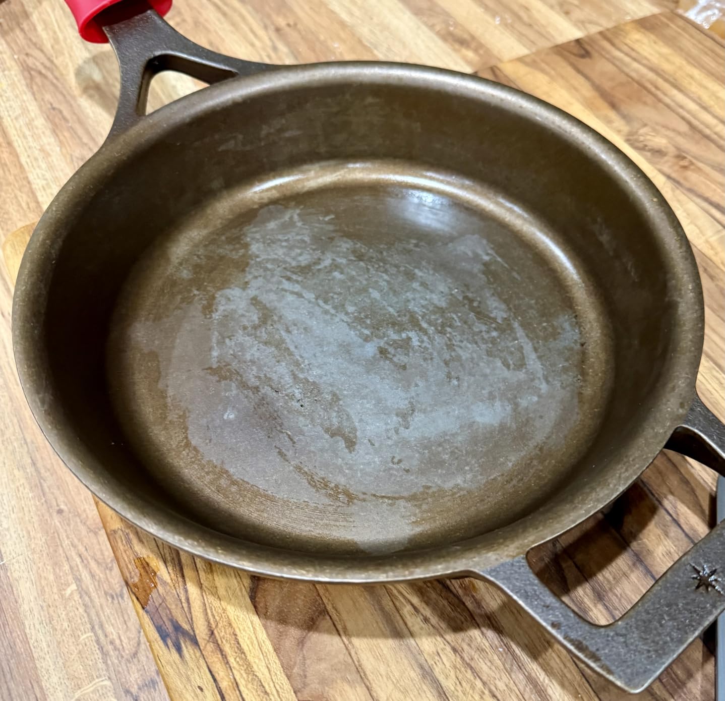 Stargazer 10.5-Inch Cast Iron Skillet | Made in USA, Smooth Cooking Surface customer photo 2