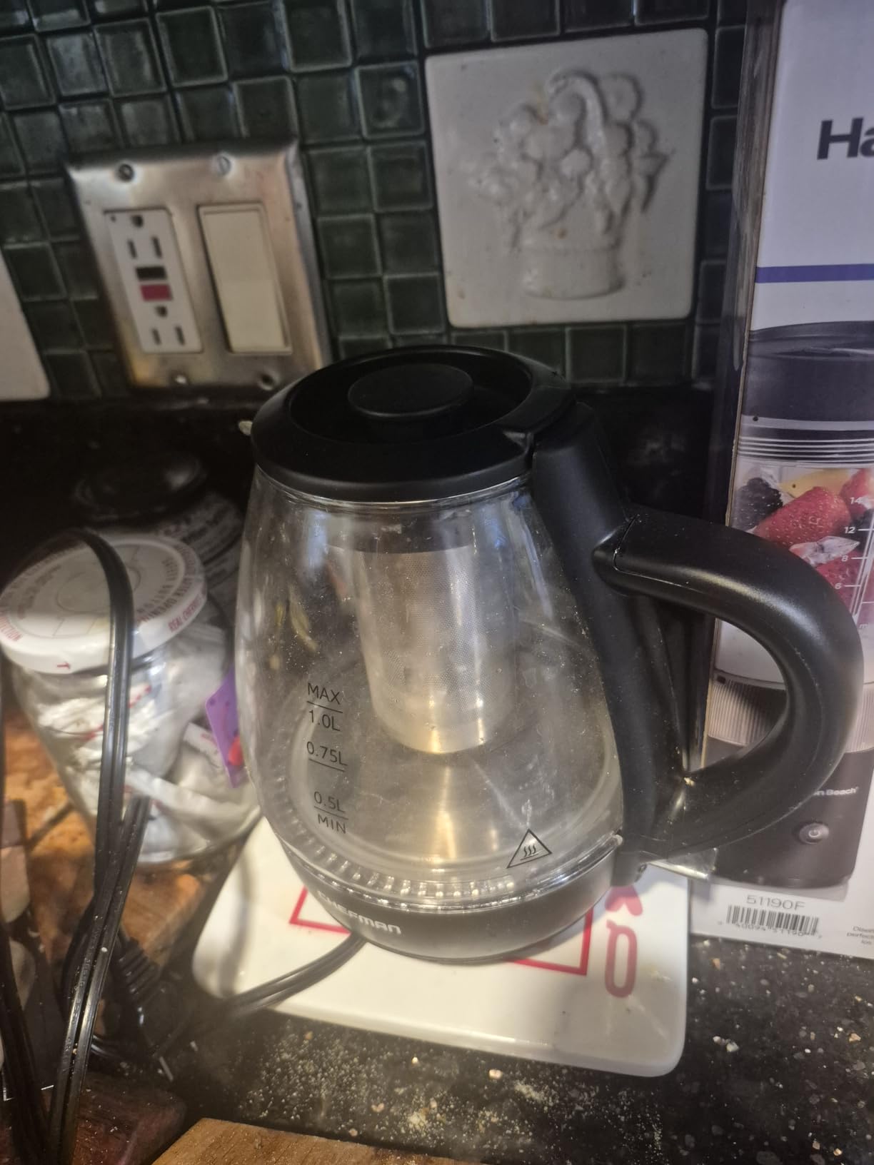 Chefman Electric Kettle with Tea Infuser, Compact 1L (4 Cups), 1500W, Removable Lid for Easy Cleaning, Boil-Dry Protection, Stainless Steel Filter, BPA Free, Auto Shut Off, Small Electric Tea Kettle customer photo 1