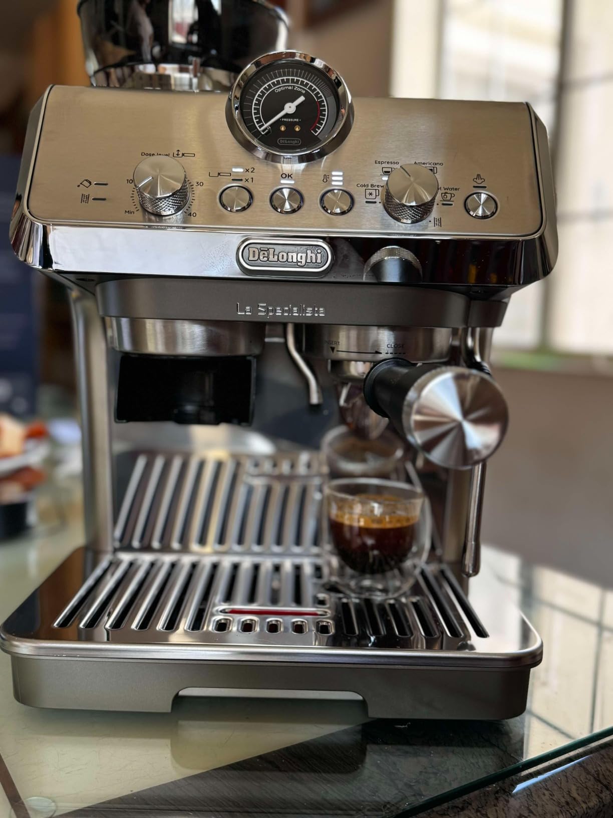 La Specialista Arte Evo Espresso Machine with Coffee Grinder | #1 Worldwide Espresso Machine Maker, 4 Preset Recipes, Built-in Grinder, Powerful Milk Frother, Barista Toolkit Included customer photo 2