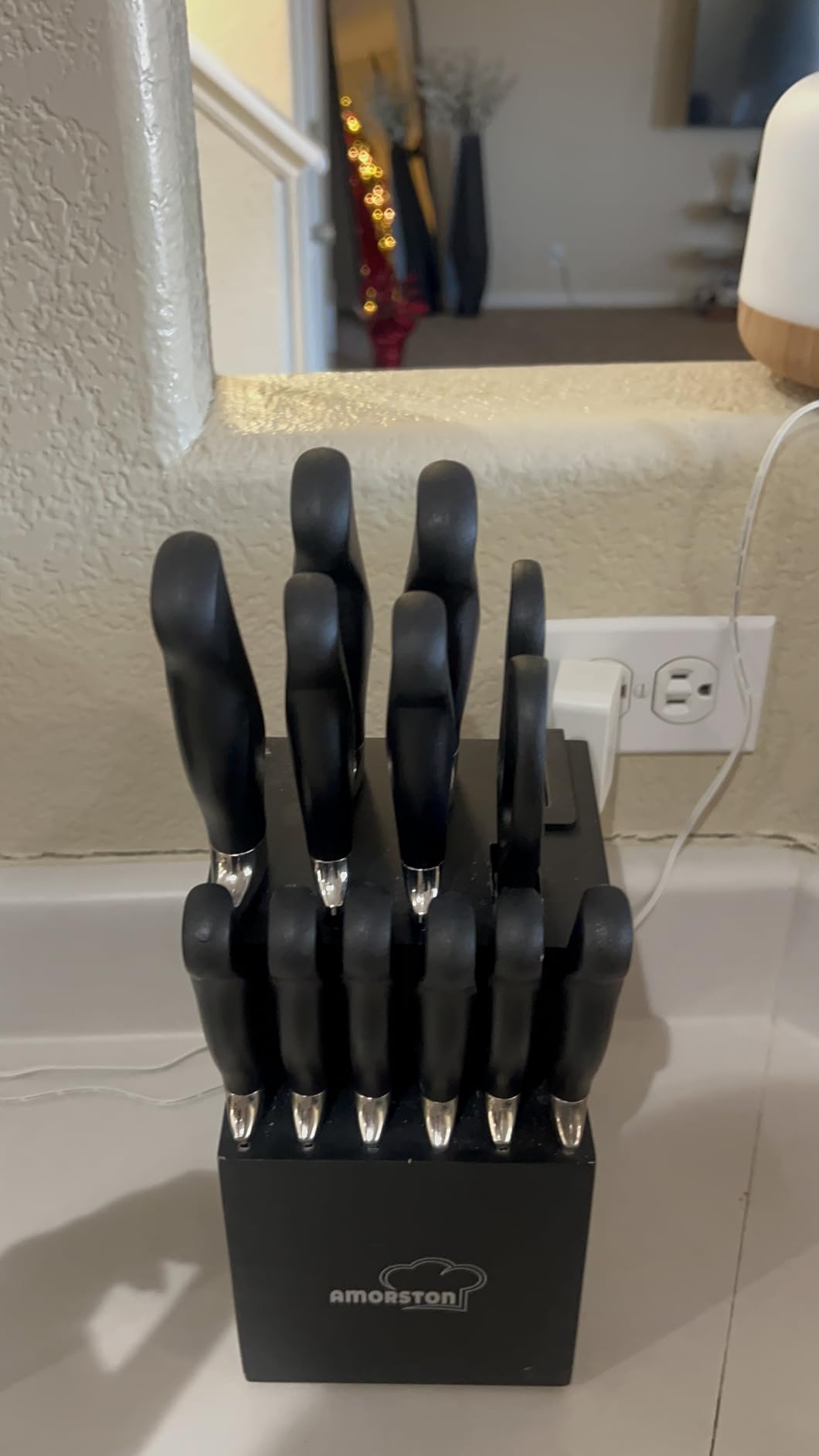 Amorston Knife Set, 15 Piece Kitchen Knife Set with Block and Built in Sharpener, German Stainless Steel Dishwasher Safe Knife Block Set, Black Kitchen Knives Set for Home Cooking customer photo 2