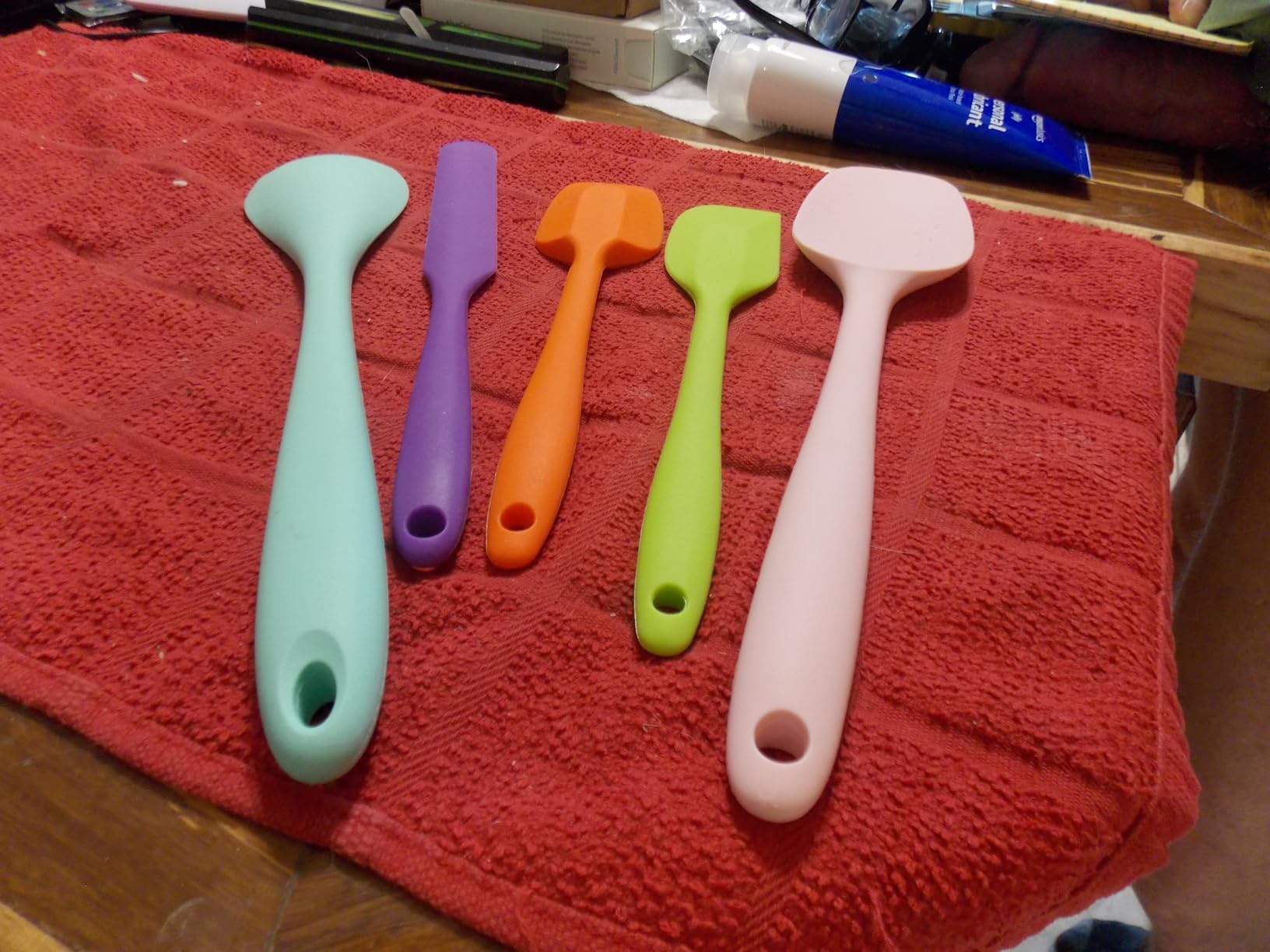 Silicone Spatula Set, 5 Piece Food Grade Rubber Spatulas for Baking, Cooking, and Mixing High Heat Resistant Non Stick Dishwasher Safe BPA-Free (Multicolor) customer photo 1