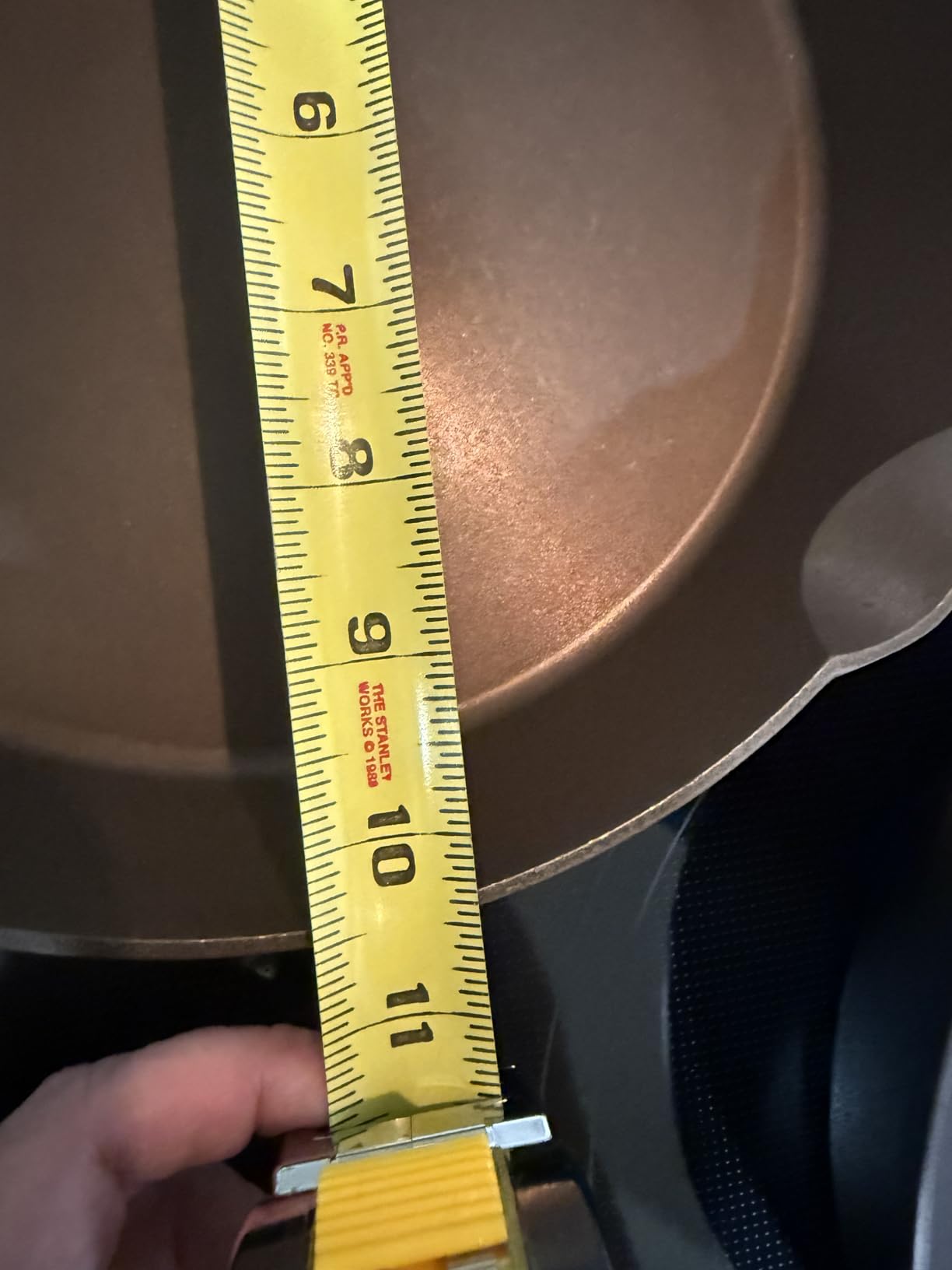 Field Company No.6 Small Cast Iron Skillet - 8.38-Inch Pre-Seasoned Pan for 1-2 Servings, Lighter & Smooth, Made in USA customer photo 1