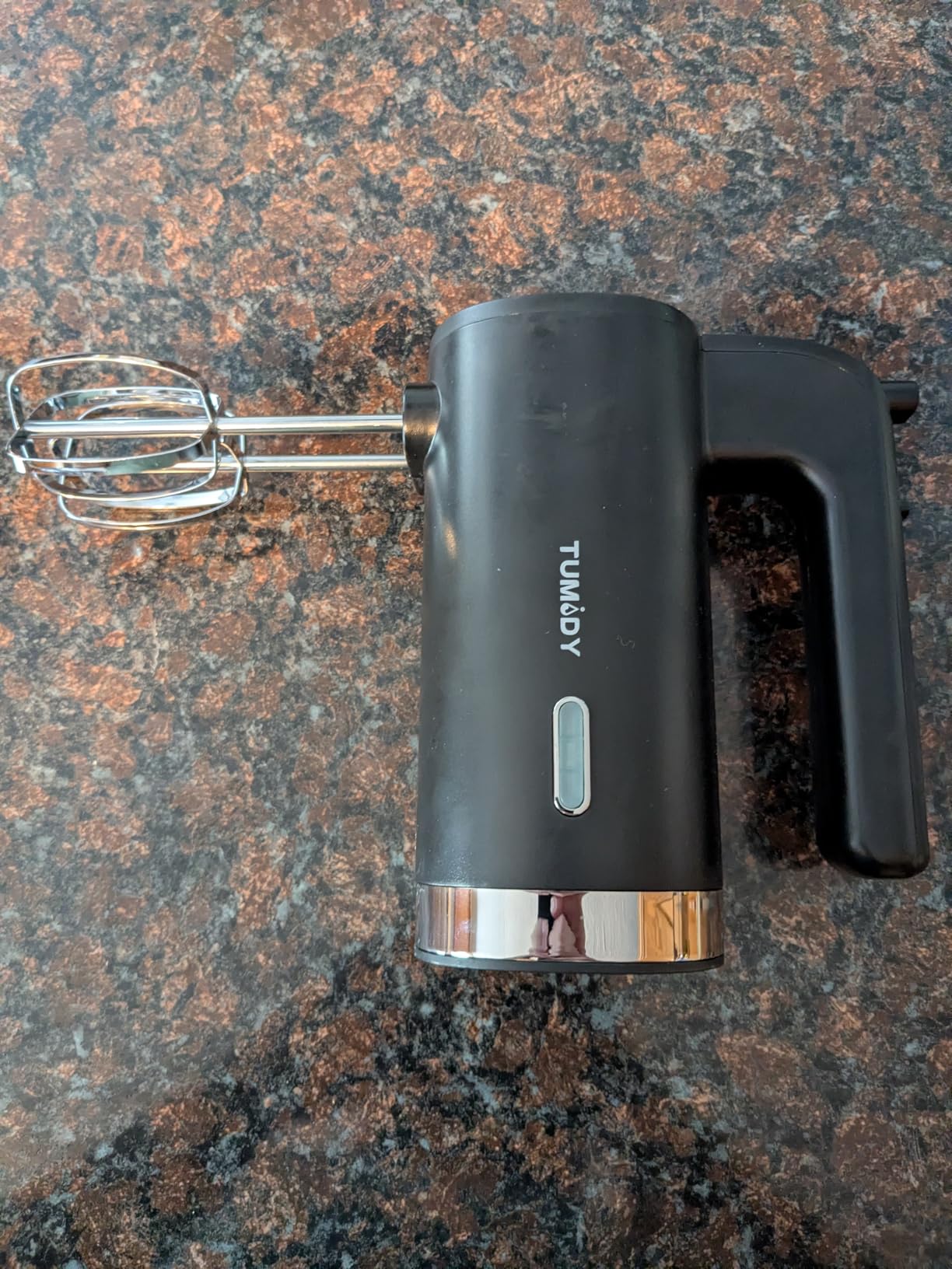 Cordless Hand Mixer, 3 Speed Rechargeable Hand Mixers Electric, Type-C Charging Cable Dual-head Whisk for Whipping Mixing Egg, Cake Dough, Mashed Potatoes and More customer photo 1