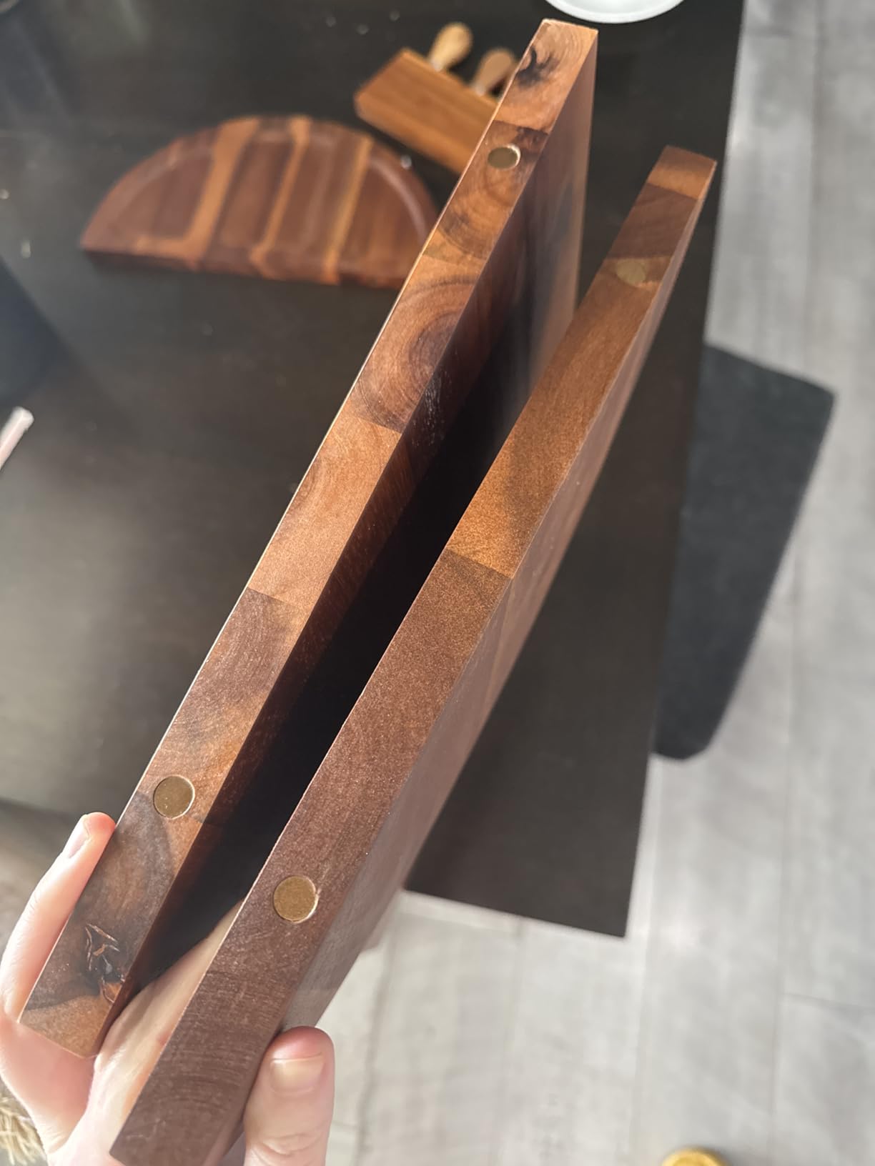 TIDITA 30 inch Large Acacia Wood Charcuterie Board with 4 Knives Set, Magnetic - 3 Parts Wooden Round Tray for Cheese - Long Appetizer Board for Serving Food Platter Cracker Snack customer photo 1