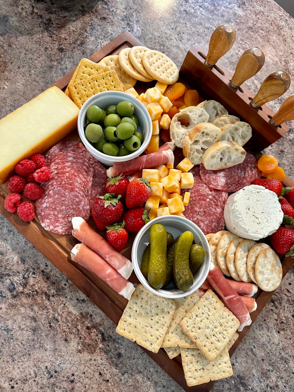 TIDITA 30 inch Large Acacia Wood Charcuterie Board with 4 Knives Set, Magnetic - 3 Parts Wooden Round Tray for Cheese - Long Appetizer Board for Serving Food Platter Cracker Snack customer photo 2