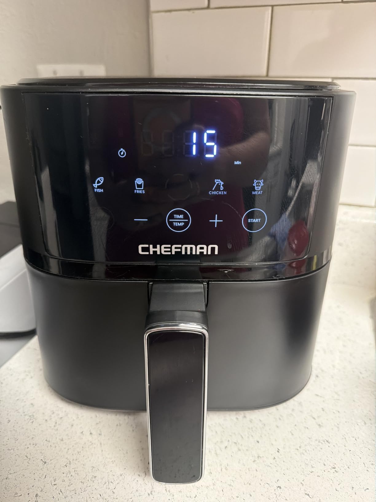 Chefman Air Fryer, 4 QT Compact Airfryer, Hi-Fry Technology, Touchscreen Controls, 4 Presets, Nonstick & Dishwasher Safe Basket customer photo 1
