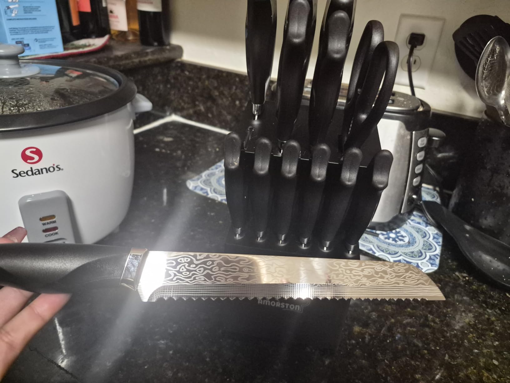 Knife Set, 15 Pieces Kitchen Knife Set with Built in Sharpener, High Carbon German Stainless Steel Knife Block Set, Dishwasher Safe, Fathers Day Gift for Men customer photo 1