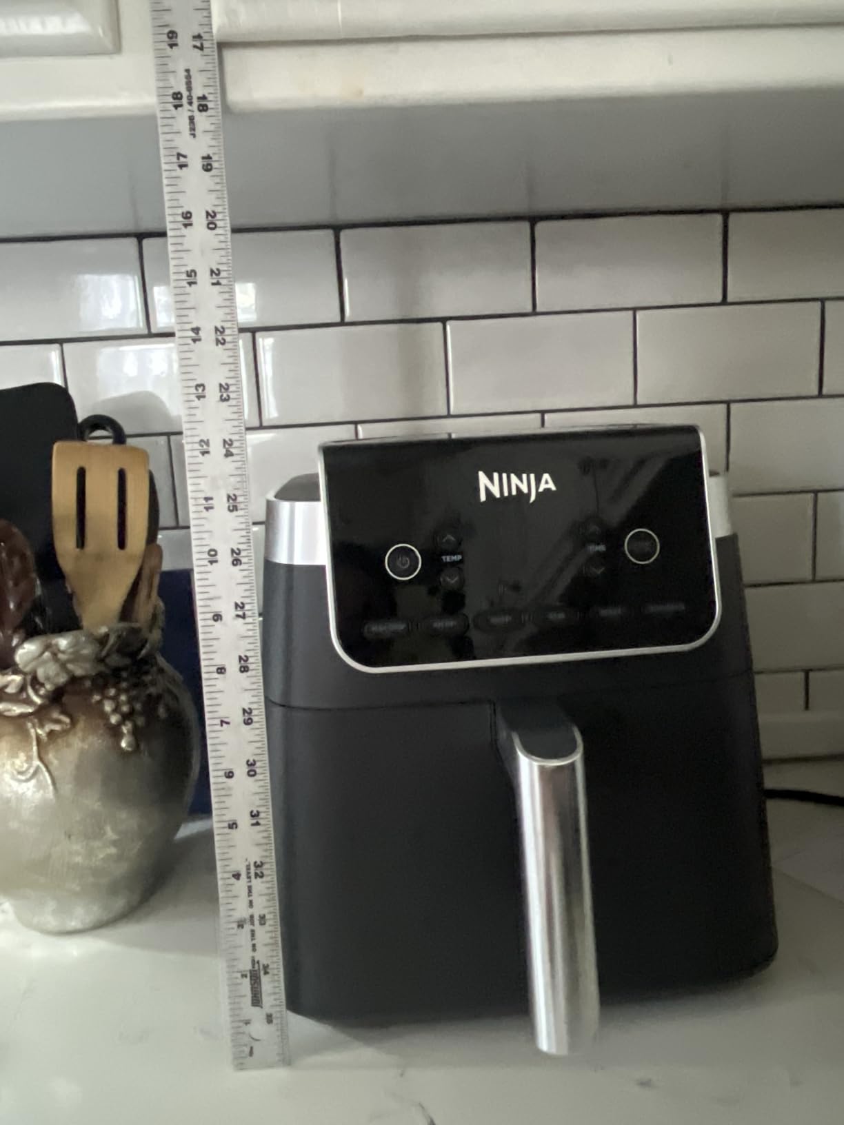 Ninja XL Air Fryer with MaxCrisp | 6.5 QT Capacity | 6-in-1 Max Crisp, Air Fry, Roast, Bake, Reheat & Dehydrate | 450°F Temp | 1750 Watts | Nonstick Basket, Crisper Plate & Recipe Guide | Grey | AF181 customer photo 1