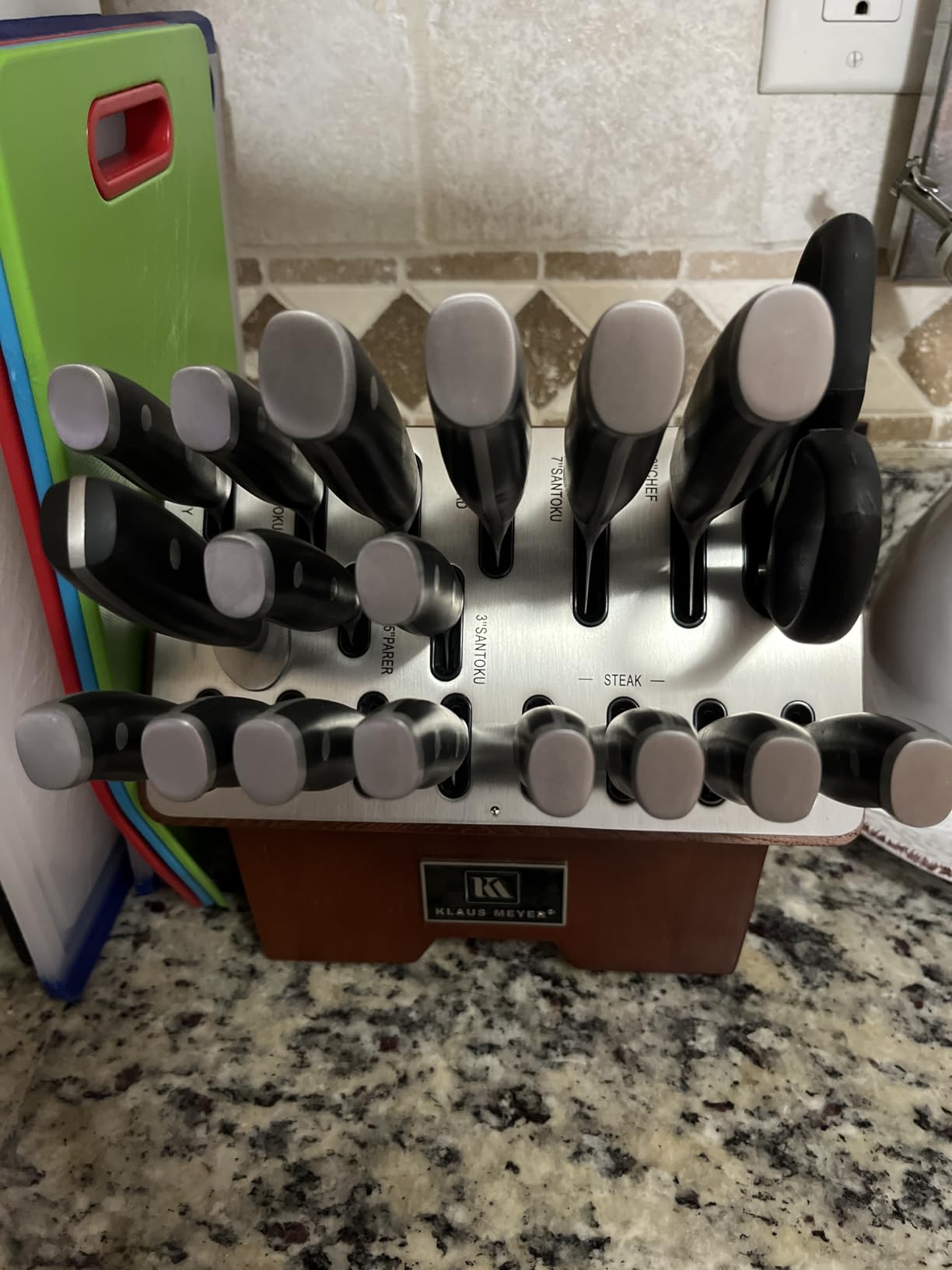 Stahl 19-Piece German Steel Kitchen Knife Block Set (Black), Premium Knife Set, Long-Lasting Sharpness, Versatile Knife Choices, Space-Saving Block customer photo 1