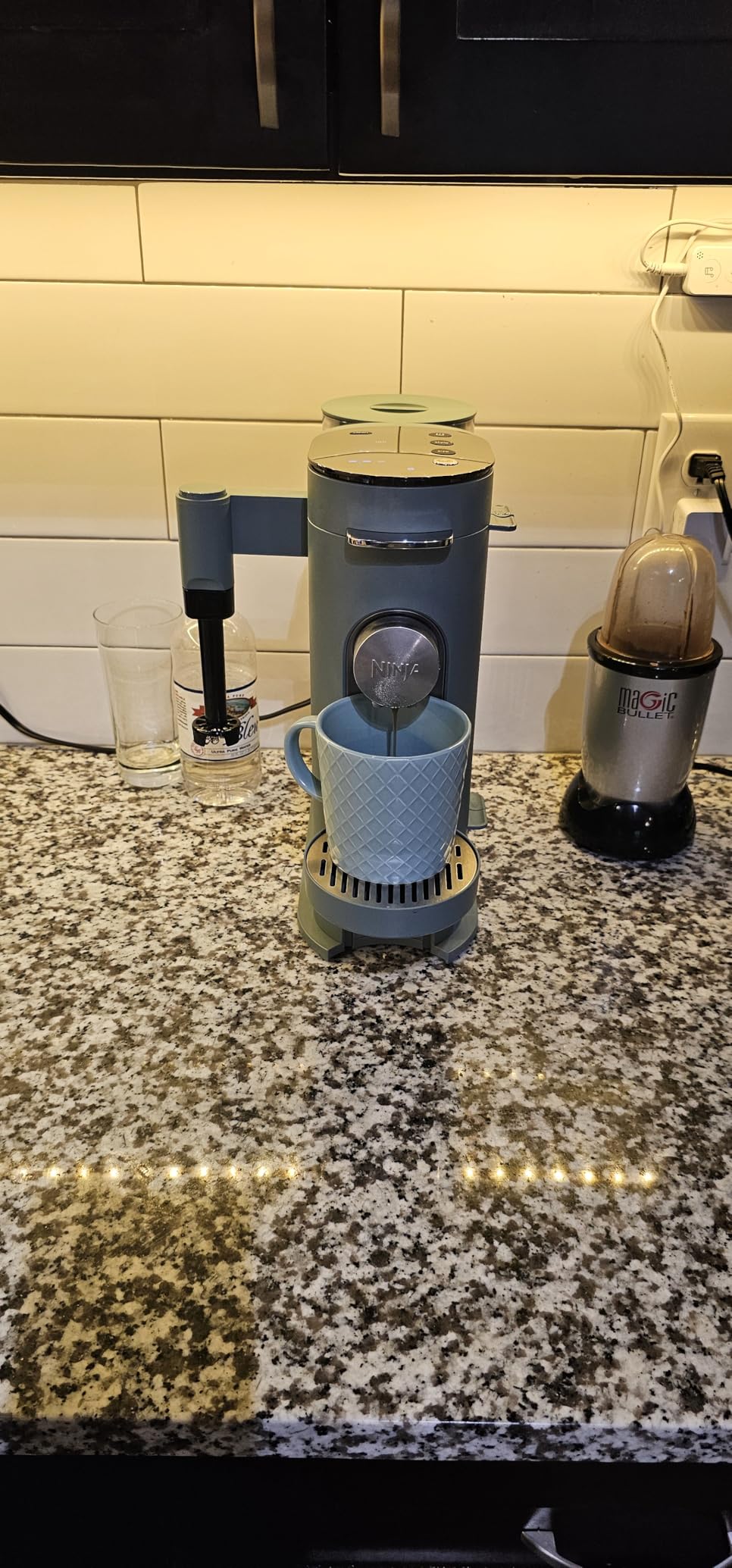 Ninja Pods & Grounds Coffee Maker, K-Cup Compatible, Glacier Blue, PB051GB | Built-In Milk Frother, 6-oz. Cup to 24-oz. Travel Mug Sizes, Iced Coffee Maker customer photo 1