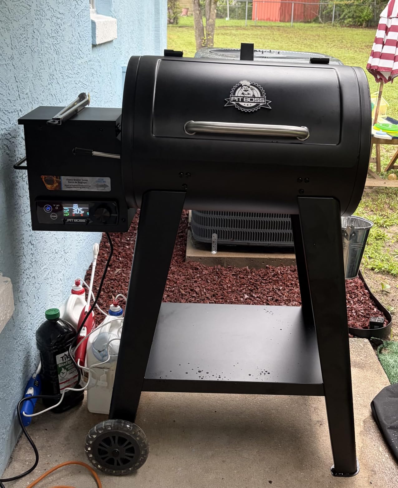 Pit Boss 500 FB2 Series Wood Pellet Grill & Smoker with Flame Broiler and LCD Digital Controller, 518-Sq. In. Cooking Space, 180°F to 500°F Temperature Range, Meat Probe, 5 lb. Pellet Hopper, Black customer photo 1