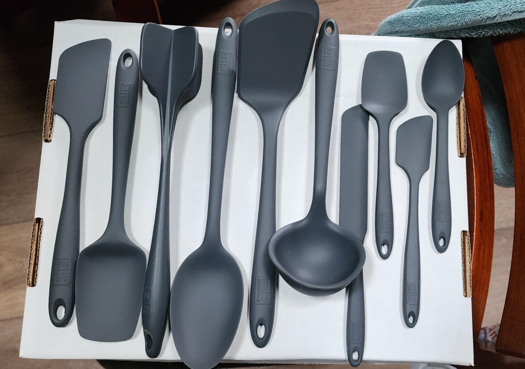 GIR 5-Piece Silicone Kitchen Utensils Set, Non-Toxic Cooking Utensils for Cooking and Baking, Heat Resistant, Food Grade, Dishwasher Safe Rubber Spatula, Ladle, Spoon - Charcoal customer photo 2