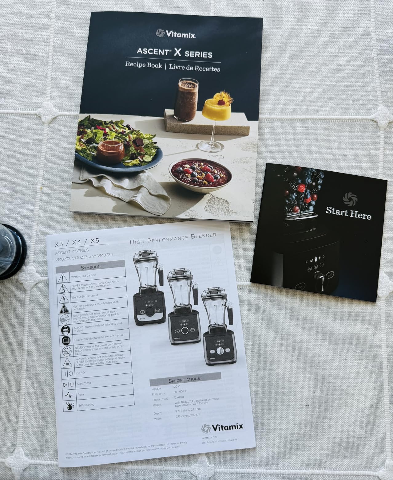 Vitamix Ascent X5 Blender with 10 Blending Programs, Self-Cleaning Program, Professional-Grade Blender for Smoothies, Soups and More, Stainless-Steel Blades, 48 Oz Container, Brushed Stainless customer photo 2