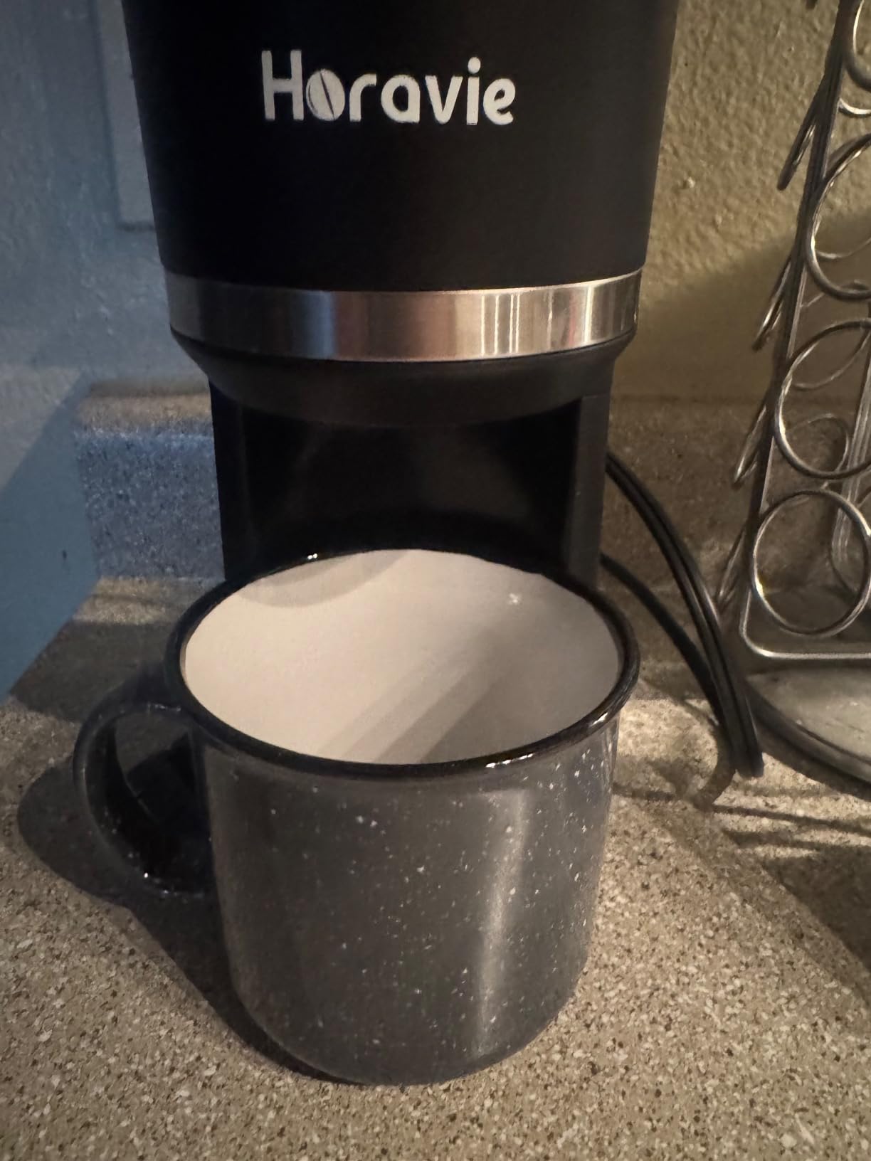Horavie Small Single Serve Coffee Maker for K Cup and Grounds, Fast Brew One Cup Coffee Machine with One Button, 6 to 12 oz. Brew Sizes, Perfect for Home and Travel, Black customer photo 2