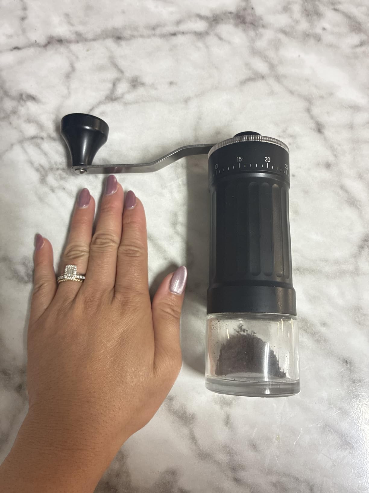 Mini Manual Coffee Grinder with 40 Adjustable Settings, Portable Hand Coffee Bean Mill with 30g Capacity, Conical Burr Coffee Grinder with Crank for Travel, Camping, Office, Espresso, Pour Over, etc customer photo 1