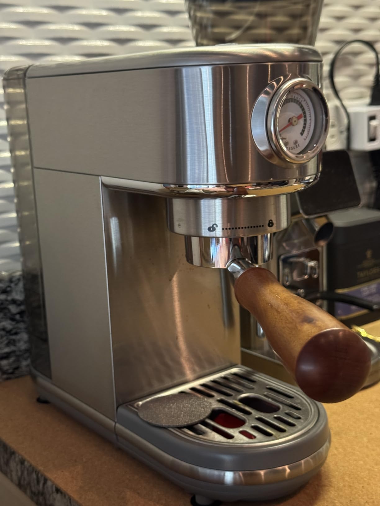 atatix Espresso Machine with Milk Frother, 20 Bar Pressure Espresso Maker, with 44OZ Removable Tank, Compact Stainless Steel Coffee Machine for Home, Office, Latte, Cappuccino, Macchiato, Silver customer photo 1