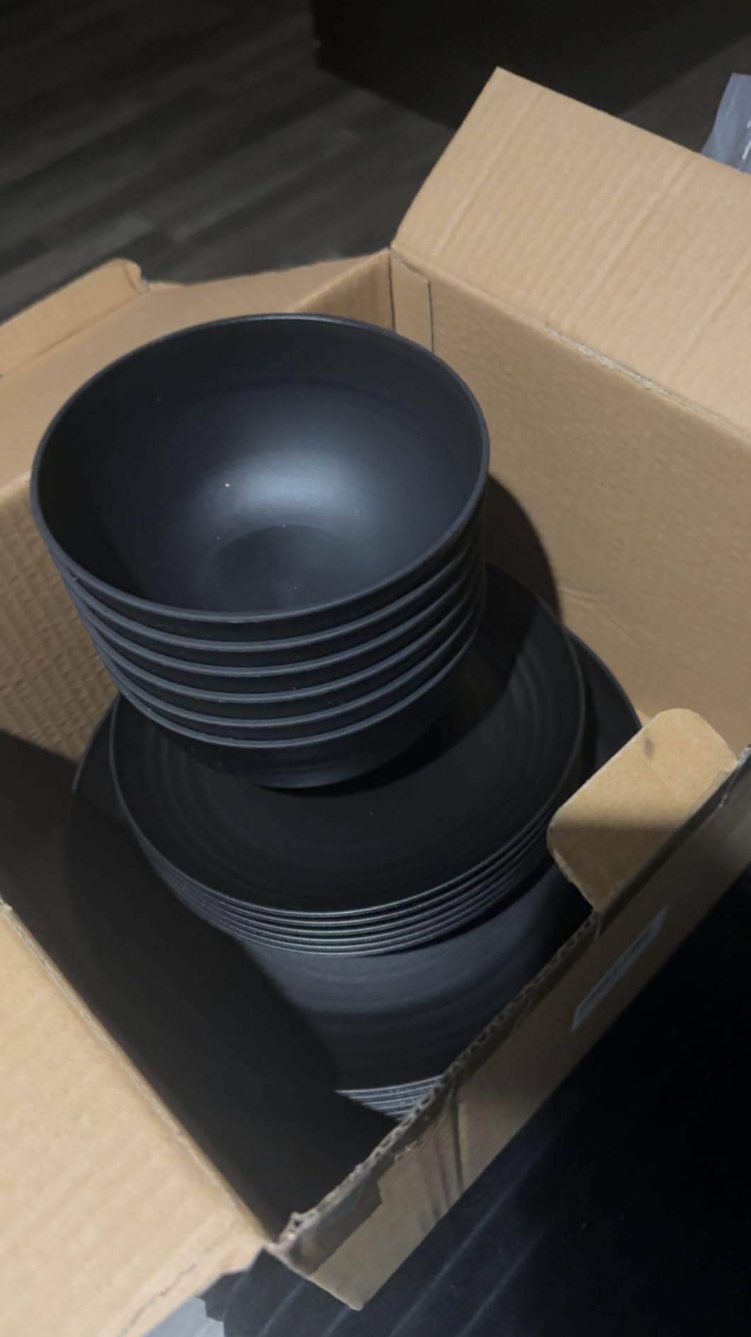 Quatish 24 Piece Plates and Bowl Set for 6, Dinnerware Dish Set for Kitchen customer photo 2