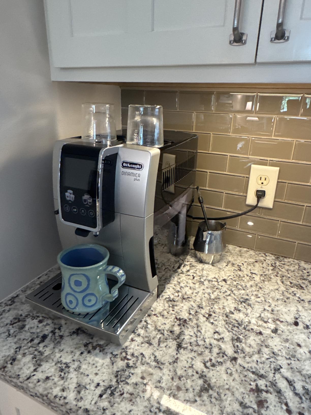De'Longhi Dinamica Plus Fully Automatic Espresso Machine | 24+ Recipes, Built in Grinder & Automatic Milk Steam Wand with 3 Frother Modes, 4 User Profiles customer photo 1