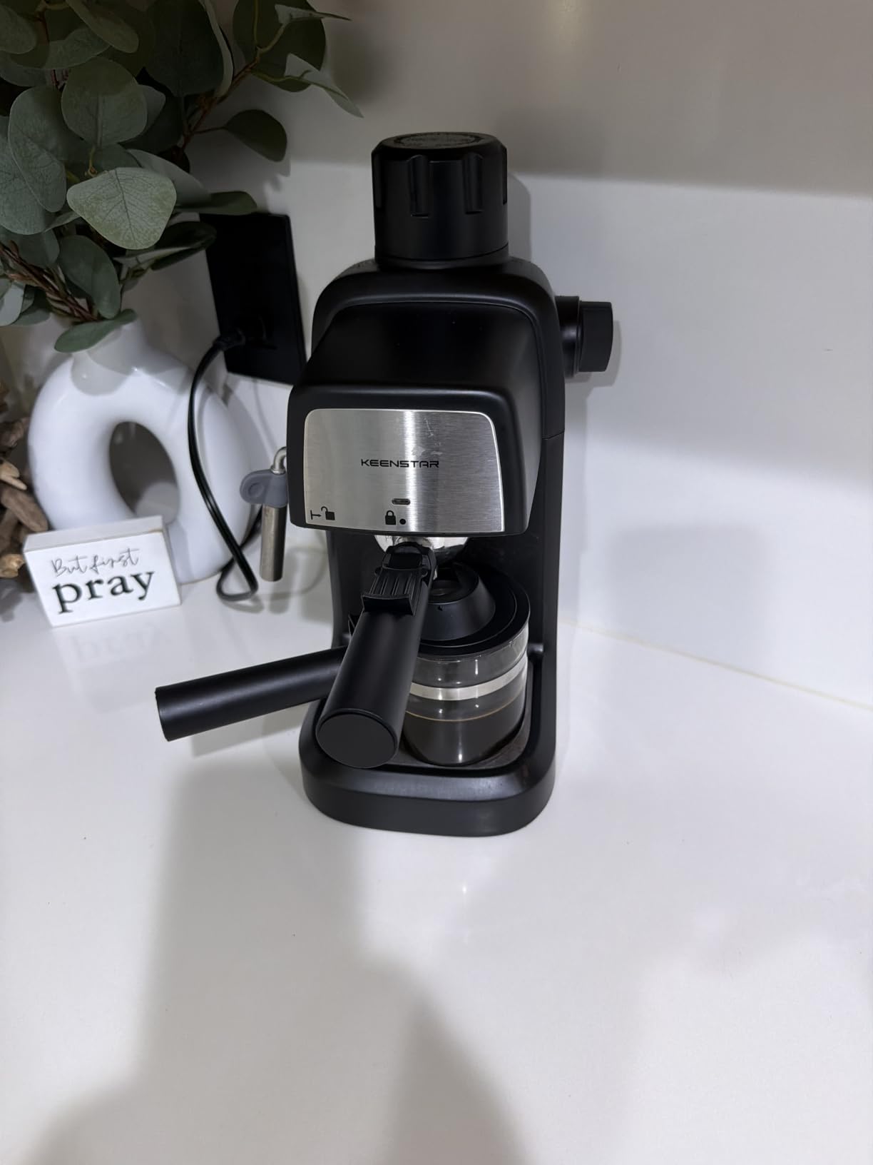 KEENSTAR 3.5Bar Espresso Machine 800W, Compact 4-Cup Espresso Maker Preheat | Fast Heating, Milk Frother Steam Wand, Espresso and Cappuccino Machine for Cappuccino or Latte Black customer photo 1