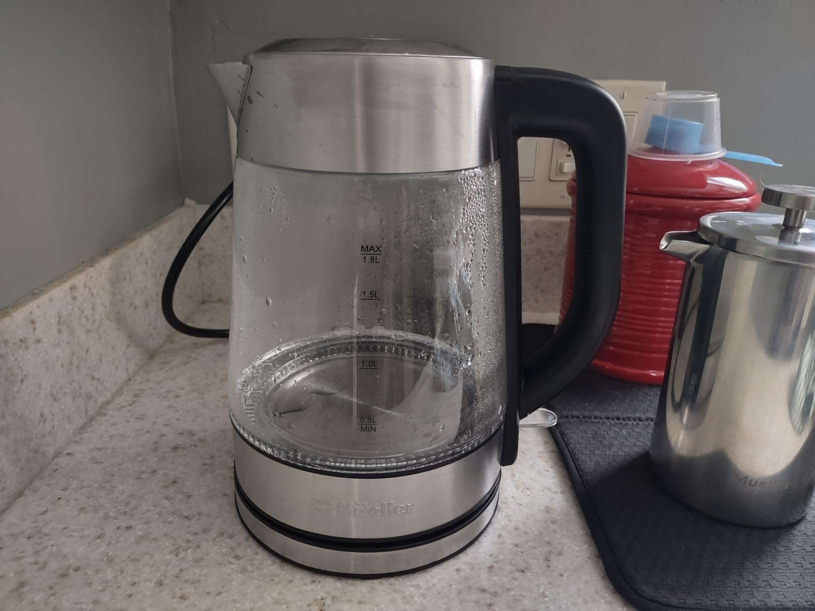 MUELLER HOME Rapid Boil Electric Tea Kettle 1.8L - Borosilicate Glass & Stainless Steel - BPA-Free Hot Water Boiler, LED Light, Auto Shut-Off, Boil Dry Protection Fast Water Heater, Kitchen Appliances customer photo 1