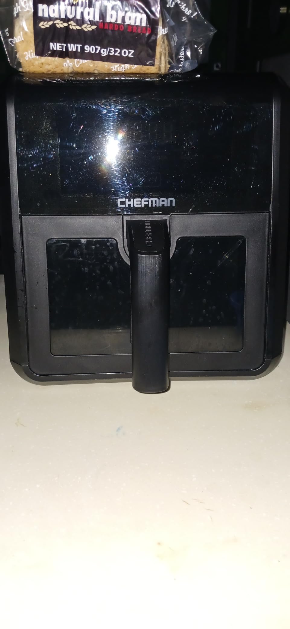 Chefman Air Fryer TurboFry 7-Qt, 6-in-1 High-Powered 450°F Cooking for Crispier Results, Compact Space-Saving Design, Air Fry, Bake, Broil, Reheat, Dehydrate, Defrost, Fast & Even Cooking - Black customer photo 1